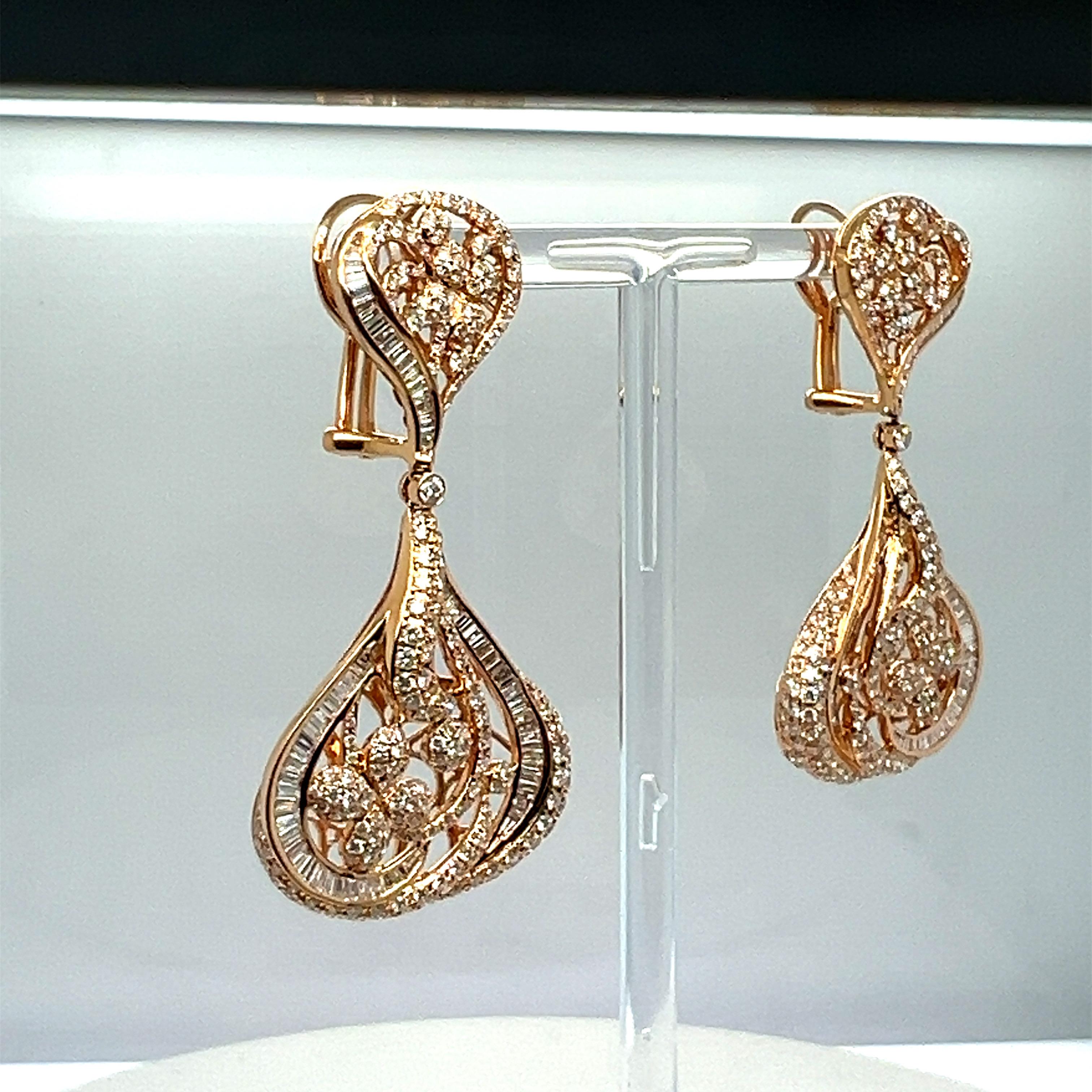 Artisan 5.90 Carat Mix Cut White Diamond Chandelier Earrings For Sale