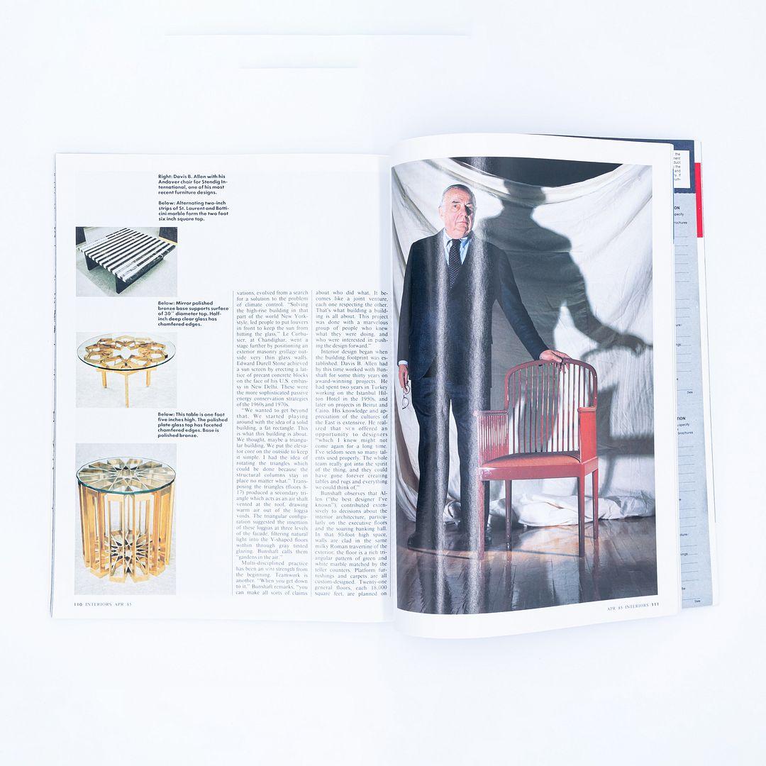 Fin du 20e siècle Magazine de Gordon Bunshaft ft., avril 1985 Tirelire commerciale nationale de Jeddah en vente