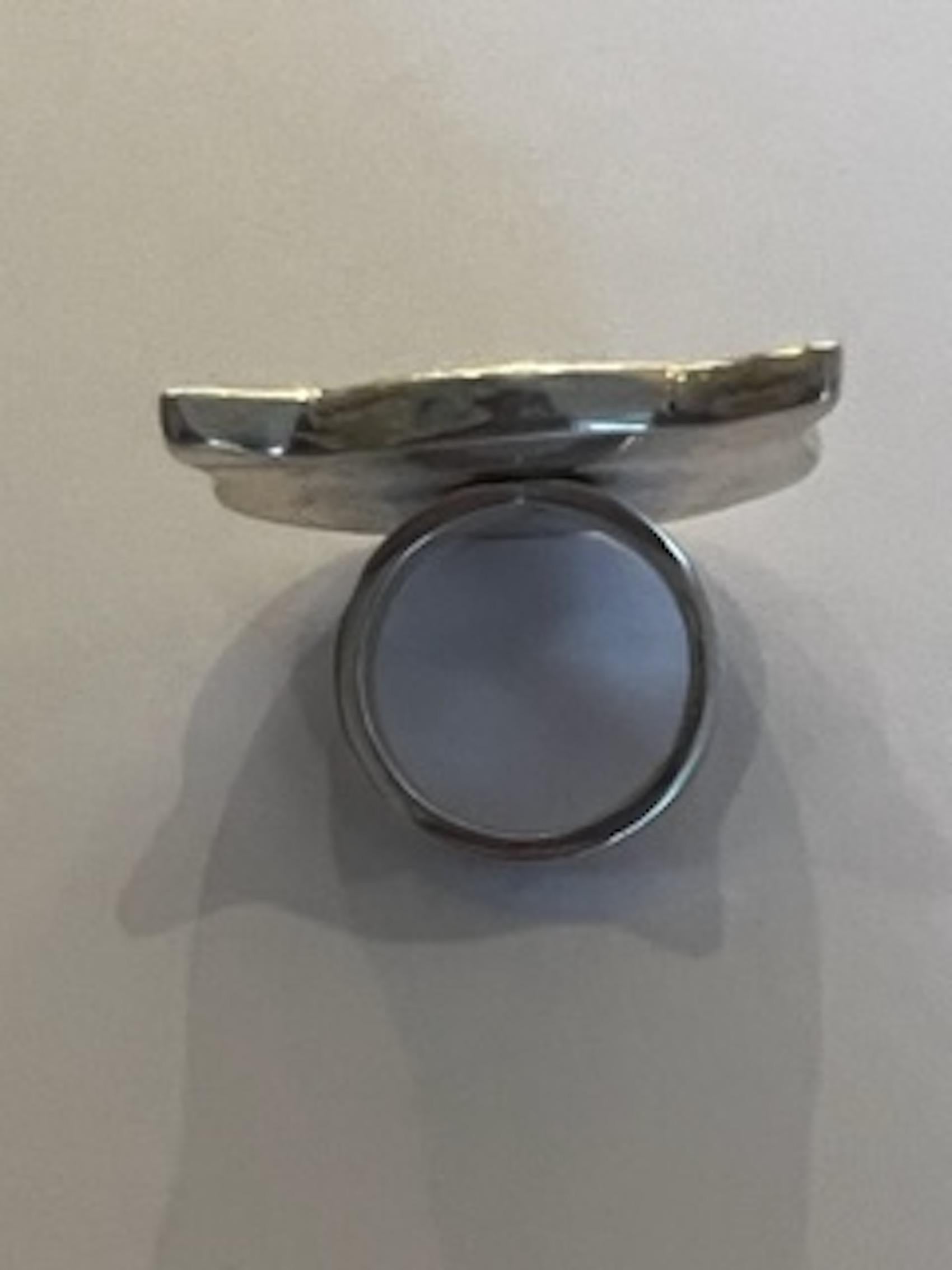 En vente :  April in Paris Designs Bague « Knotty Kat Ring » en émail peinte à la main 3