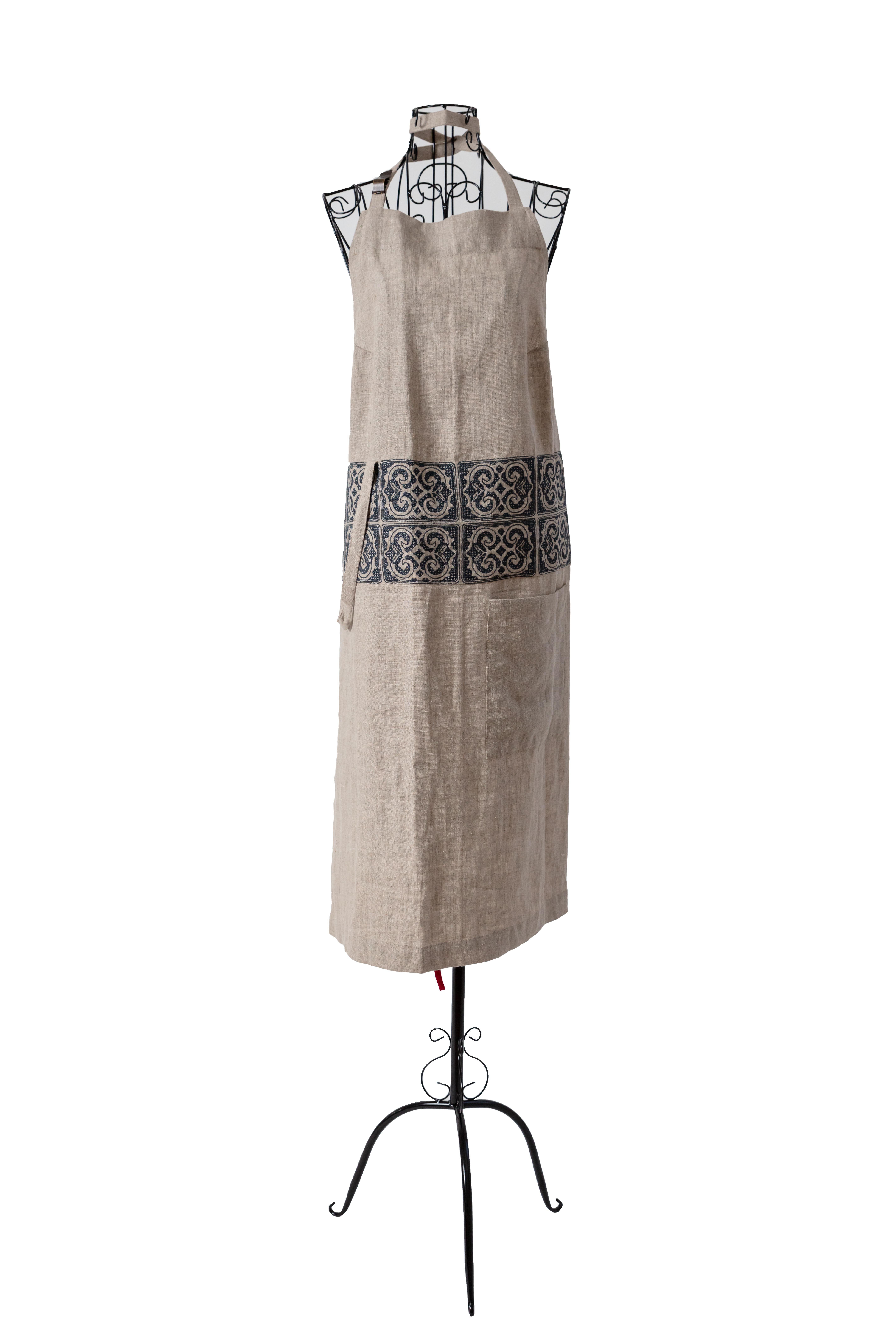 International Style Hand embroidered linen apron from the SoShiro Ainu collection For Sale