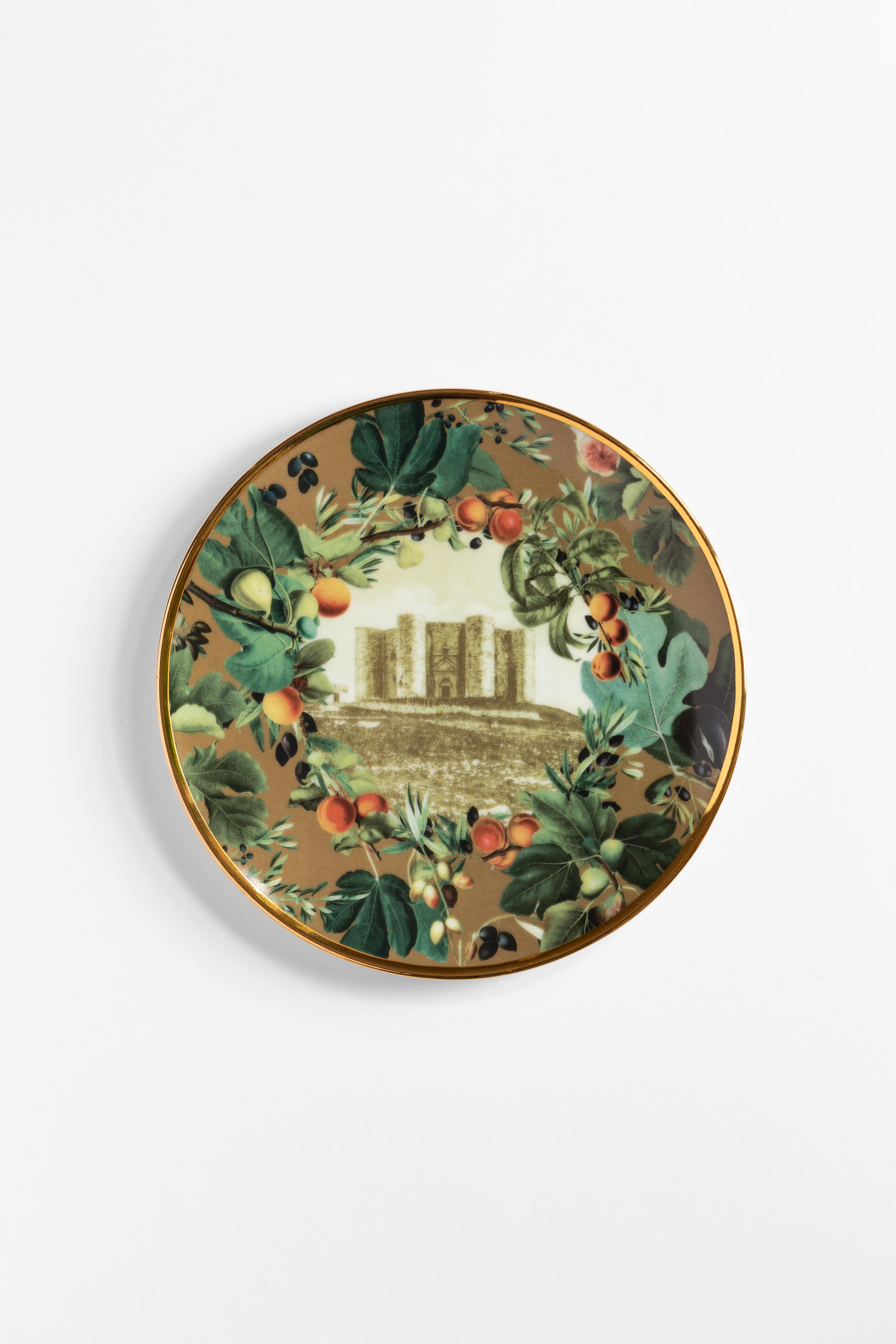 Apulia, Seven Contemporary Porcelain Dessert Plates with Decorative Design In New Condition For Sale In Milano, Lombardia