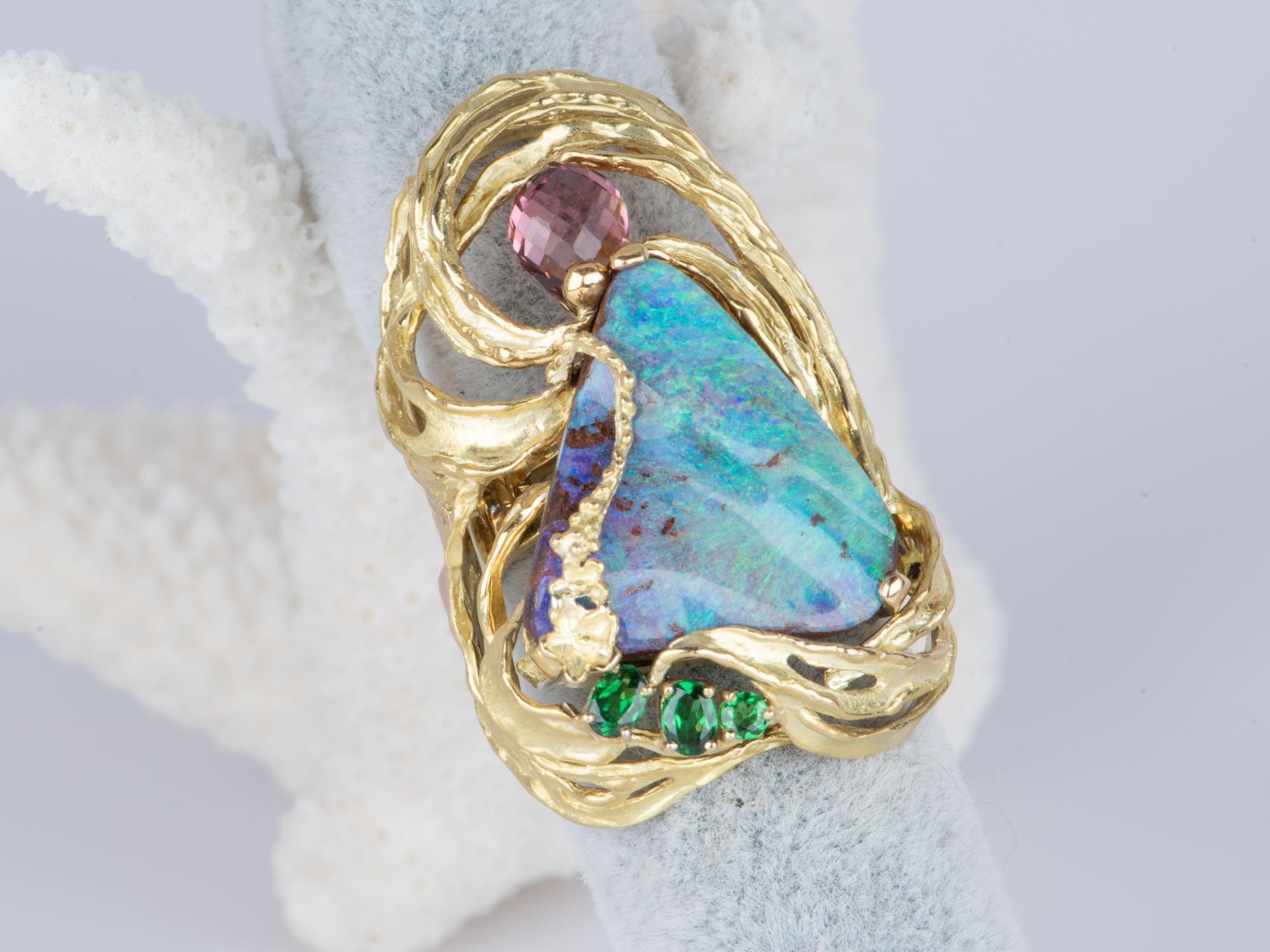 Grezzo Ciondolo con anello di opale australiano Boulder blu acqua e verde in oro 18 carati 26g V1128 in vendita