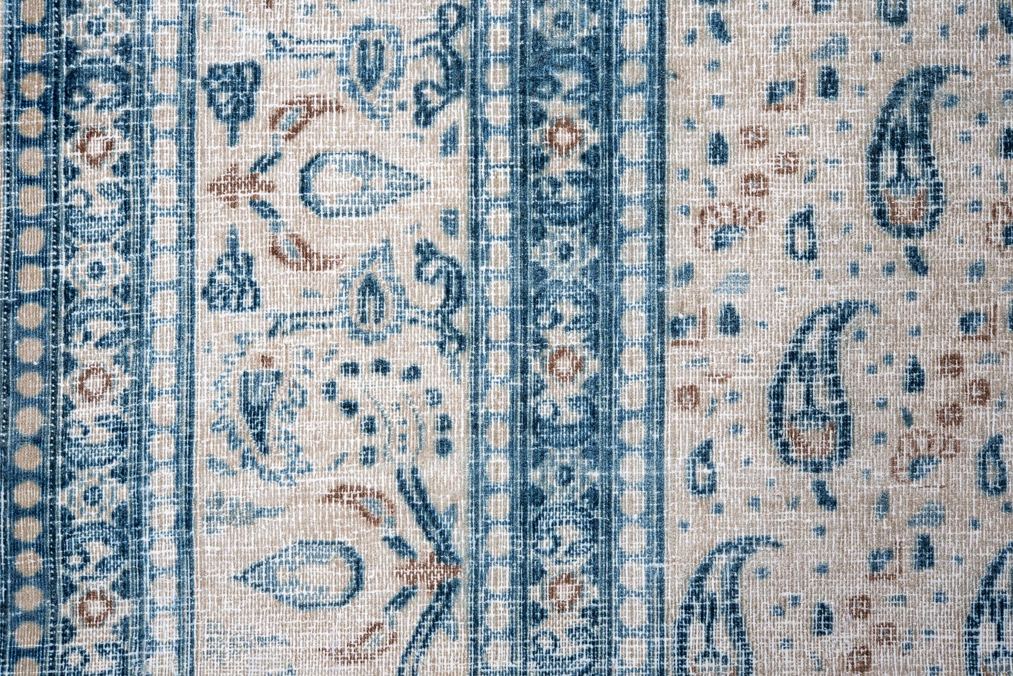 Aqua Blue Leaf Khorassan In Excellent Condition For Sale In New York, NY