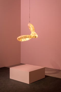 Aqua Fossil Light VII Lampada da soffitto in alabastro di Amarist Studio