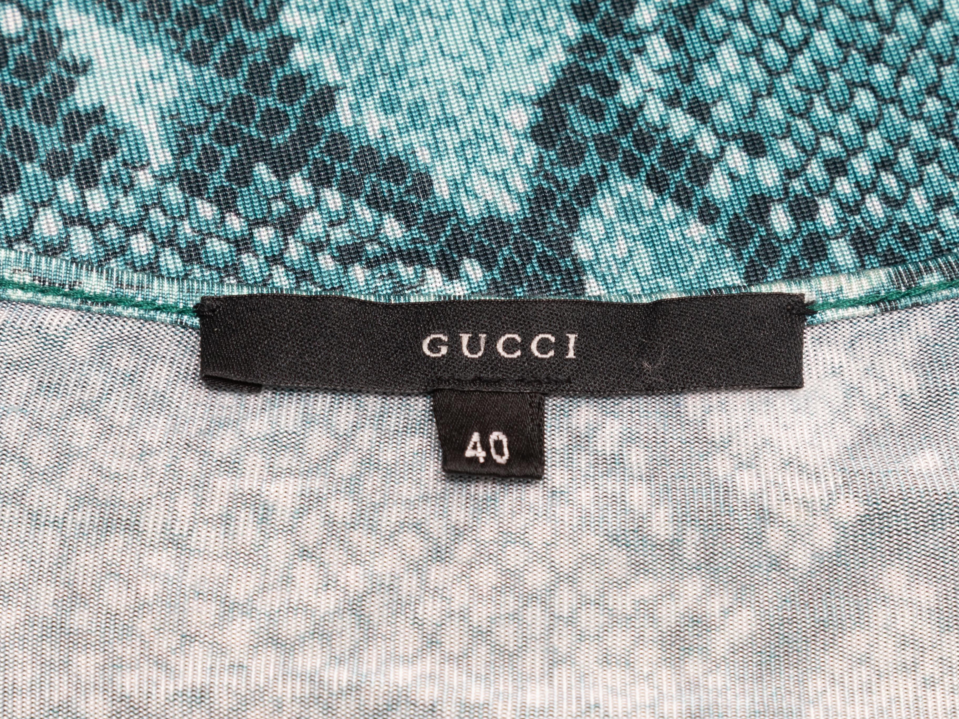 Aqua Gucci Snakeskin Print Short Sleeve T-Shirt Size IT 40 In Good Condition For Sale In New York, NY