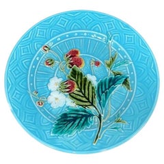 Plato de Fresas de Aqua Majolica Sarreguemines, circa 1880
