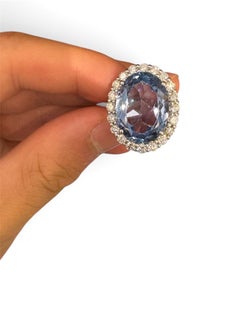 Anello in oro bianco 18 carati con acquamarina e diamanti FVS1