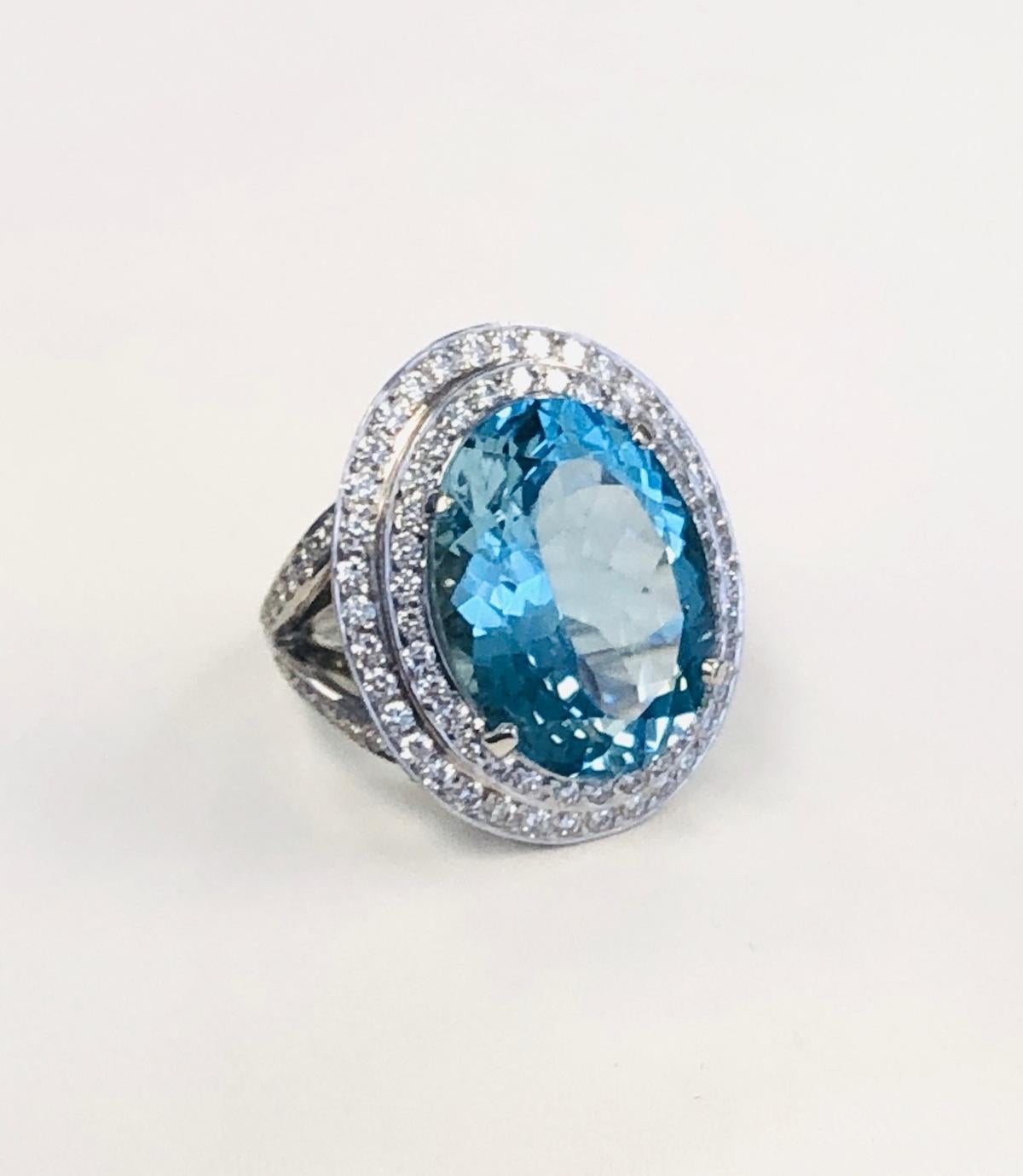 Women's 15.95 Carat Aqua Marine and Diamond Ring For Sale