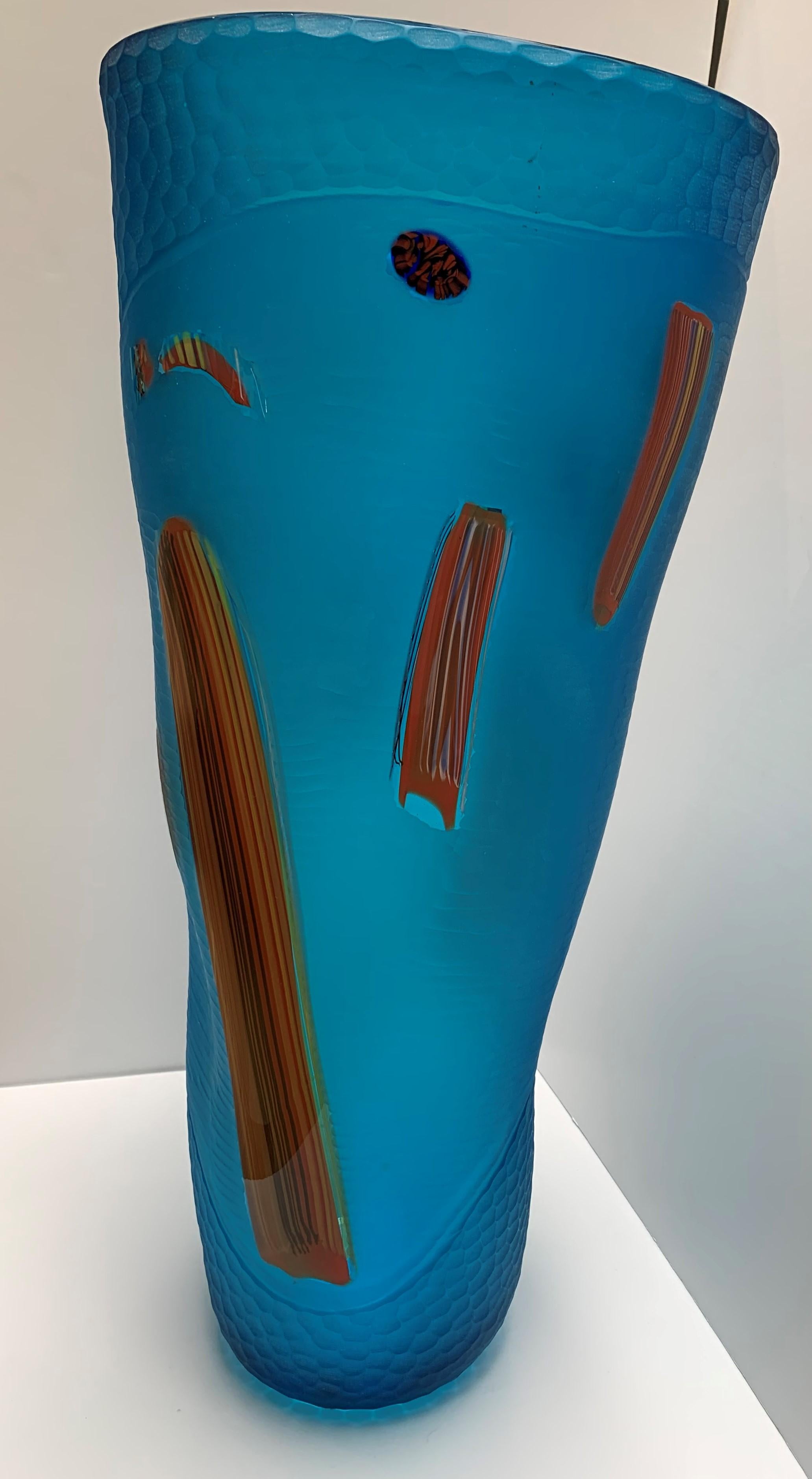 Mid-Century Modern Vase monumental en verre d'art vénitien de forme libre organique Aqua:: signé par David Dona en vente
