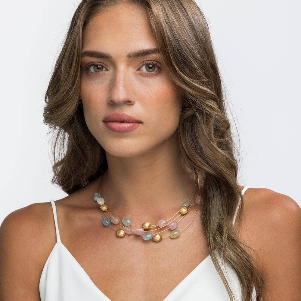 Taille ovale Collier d'aigue-marine multicolore en or jaune 18 carats en vente