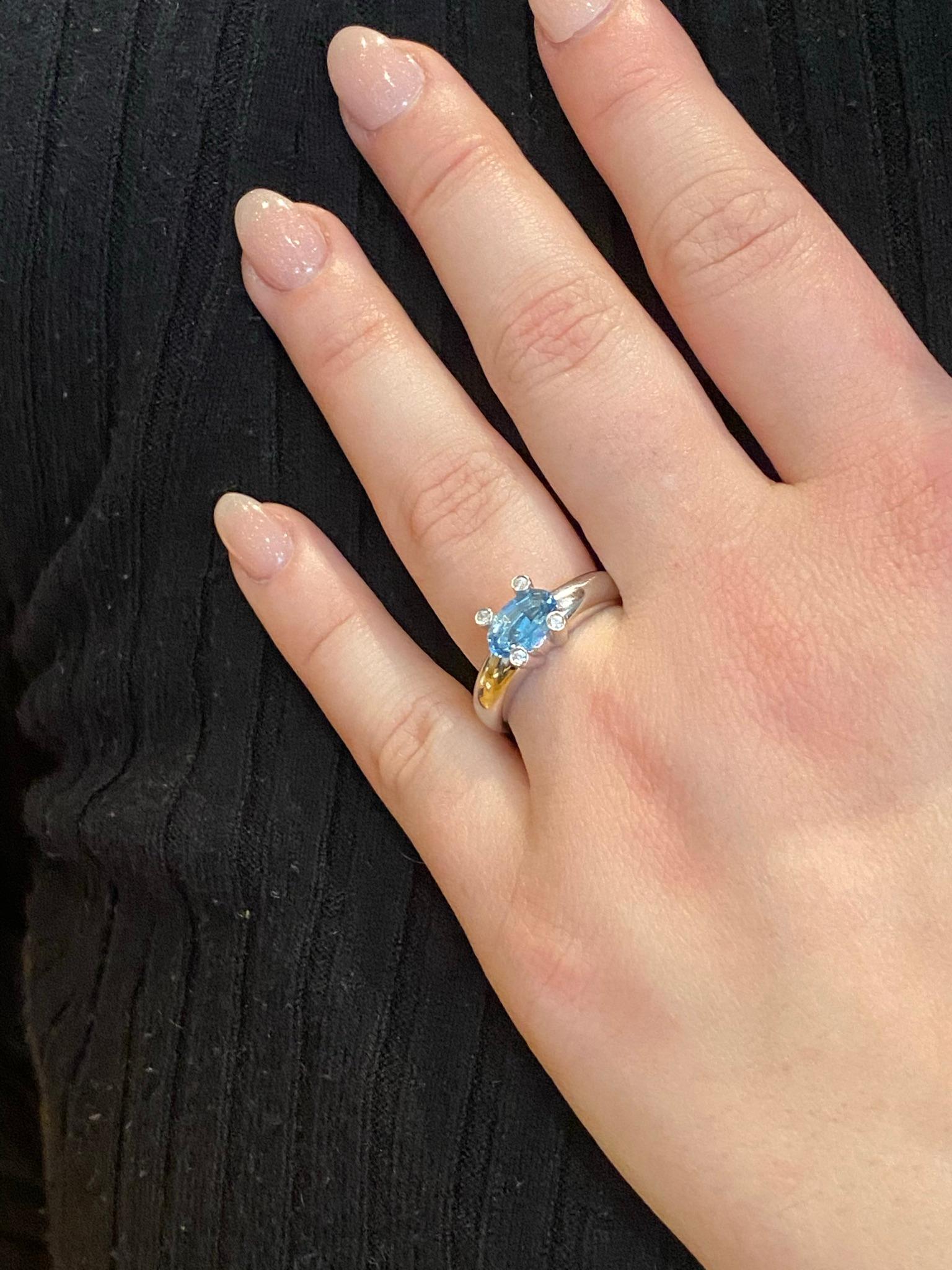 Women's or Men's Aquamarin _ Diamond White Gold Ring, Italy, 2019 For Sale
