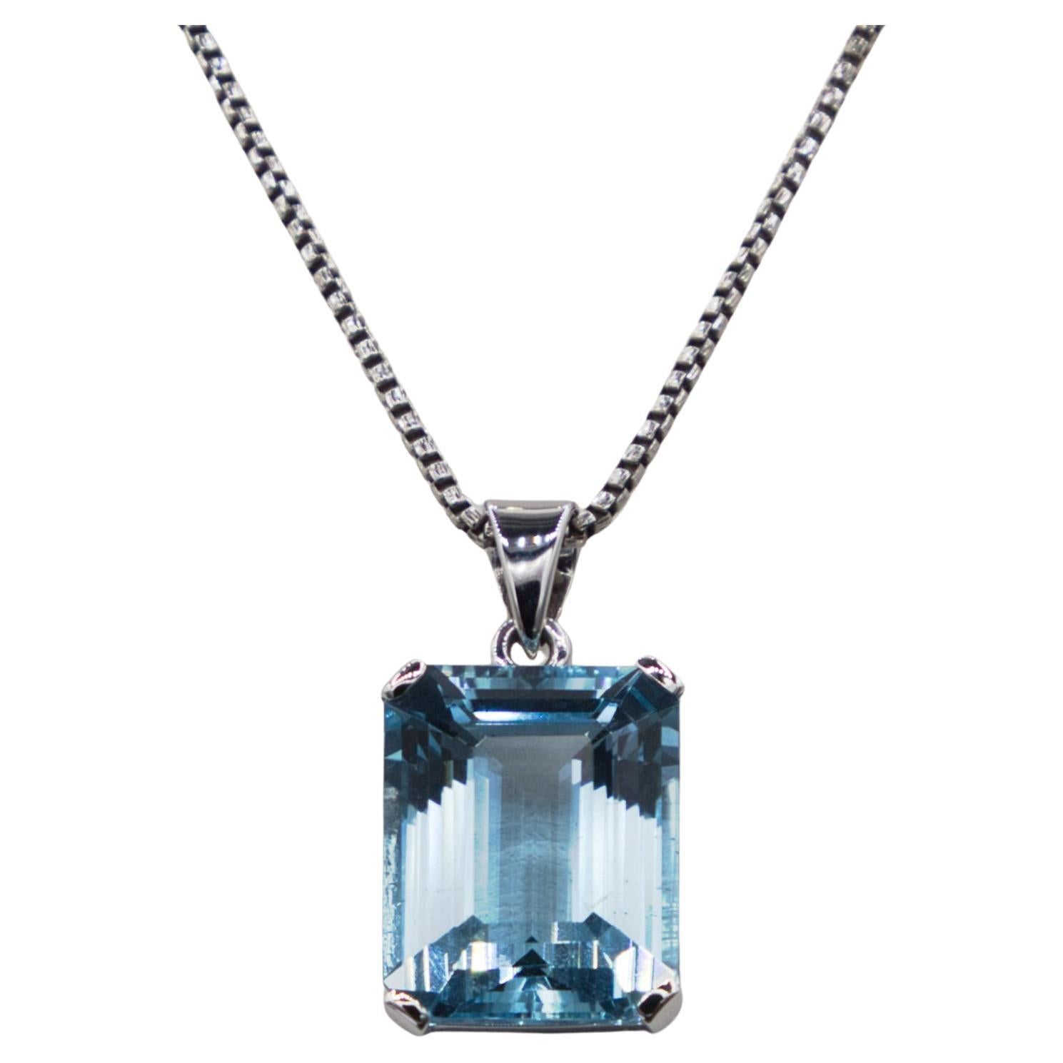 Aquamarin pendant 18 k Gold