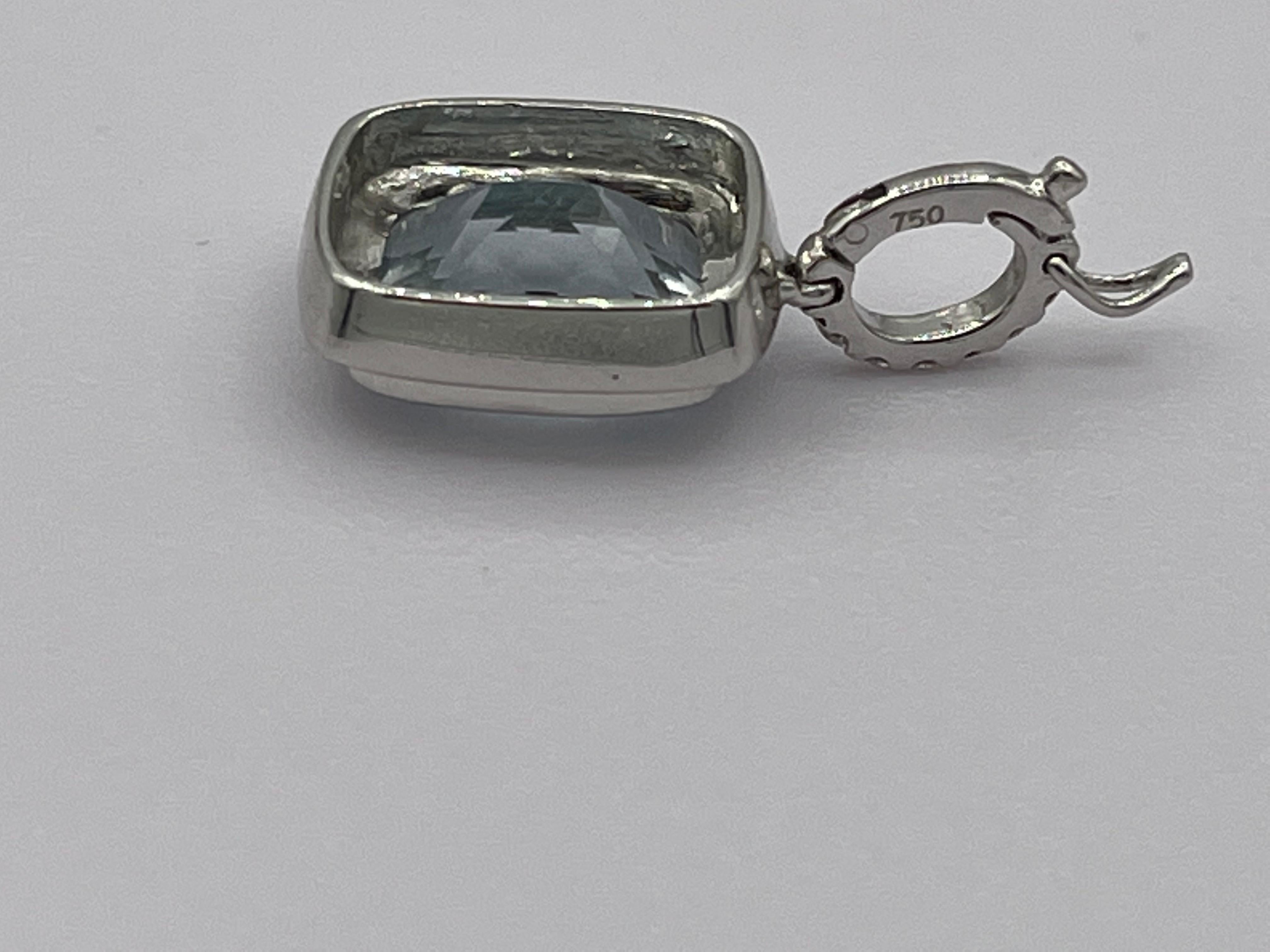 Aquamarin Pendant Diamonds 18 K For Sale 2