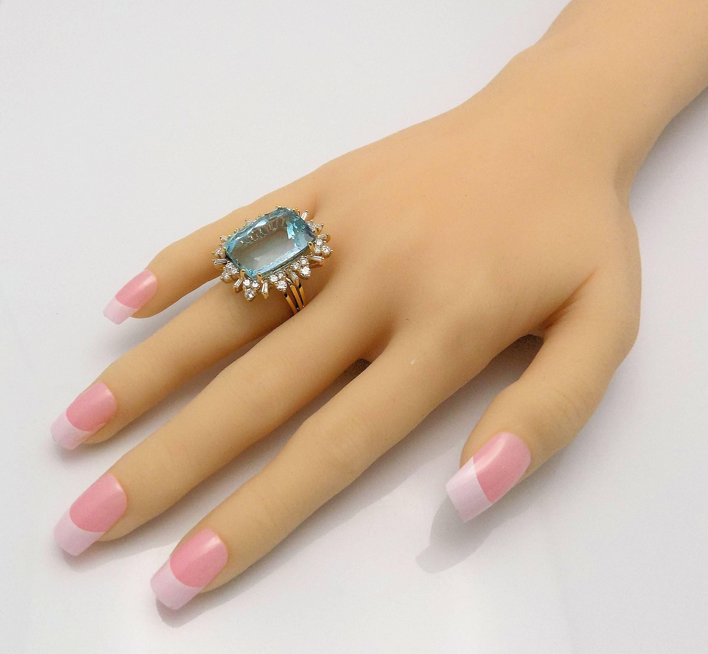 Women's Aquamarine and Diamond Ring For Sale