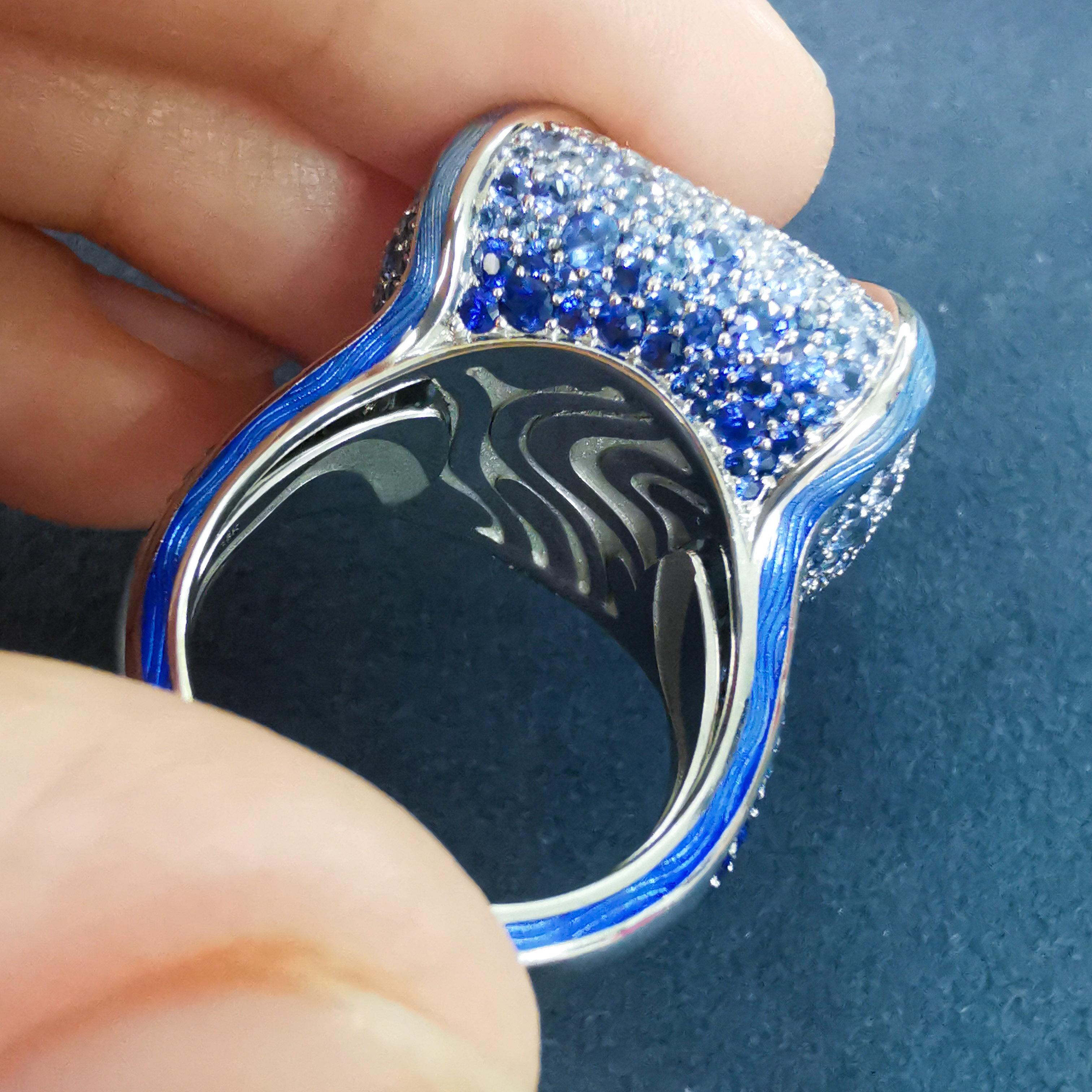 Aquamarine 11.39 Carat Diamonds Sapphires Enamel 18 Karat White Gold Ring For Sale 1