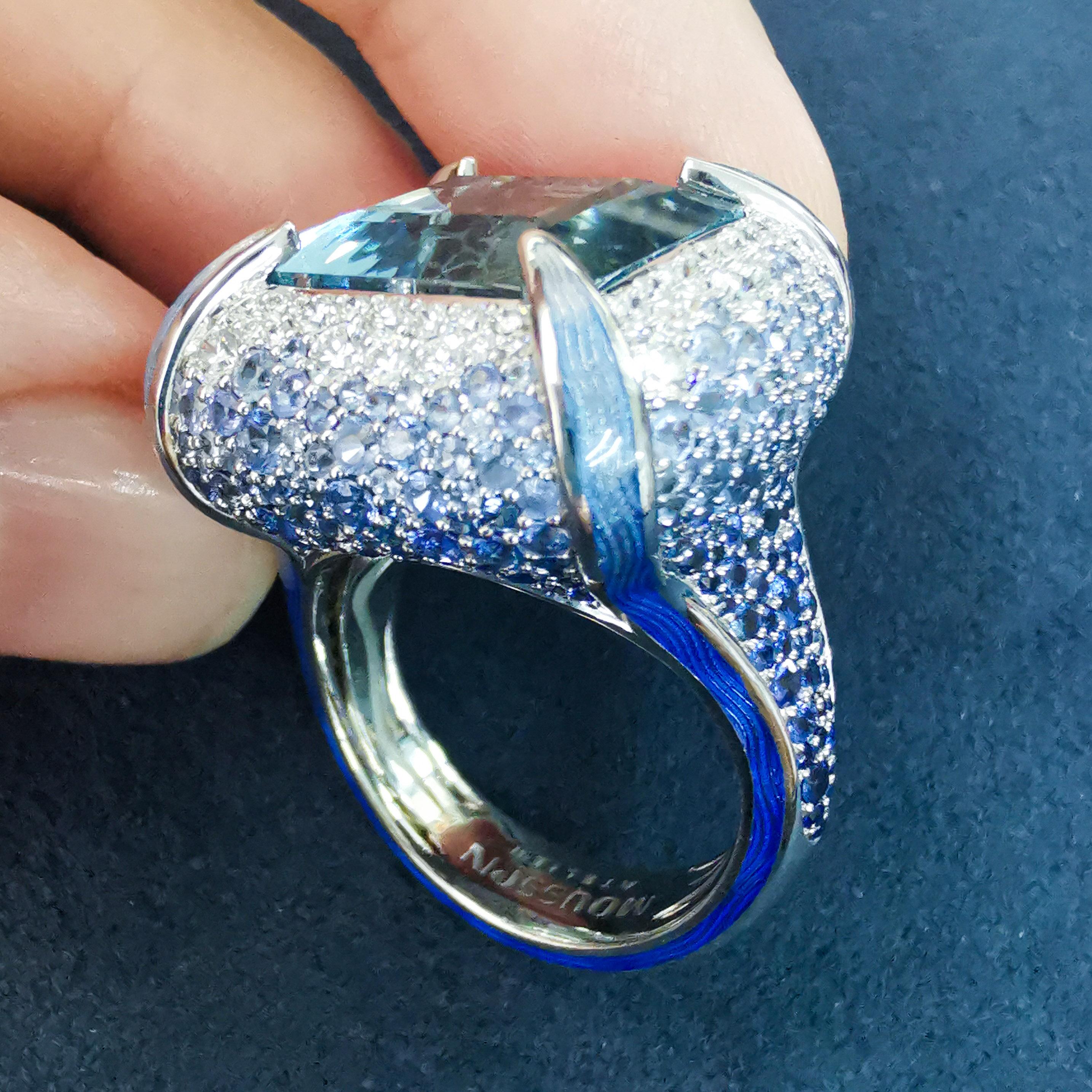 Aquamarine 11.39 Carat Diamonds Sapphires Enamel 18 Karat White Gold Ring For Sale 3