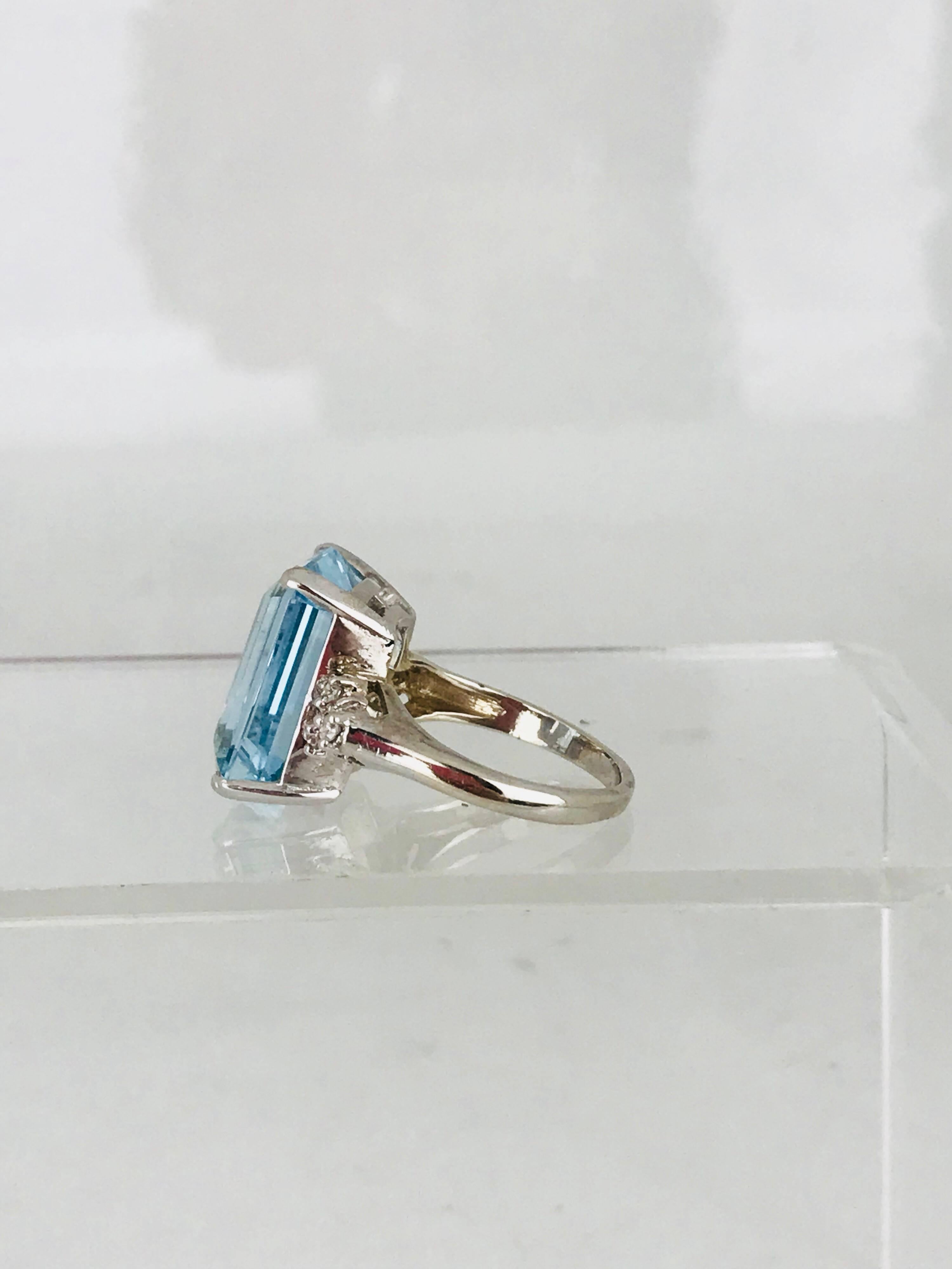 Aquamarine 13.00 Carat Emerald Cut Ring with Diamonds, Retro, circa 1965 For Sale 4