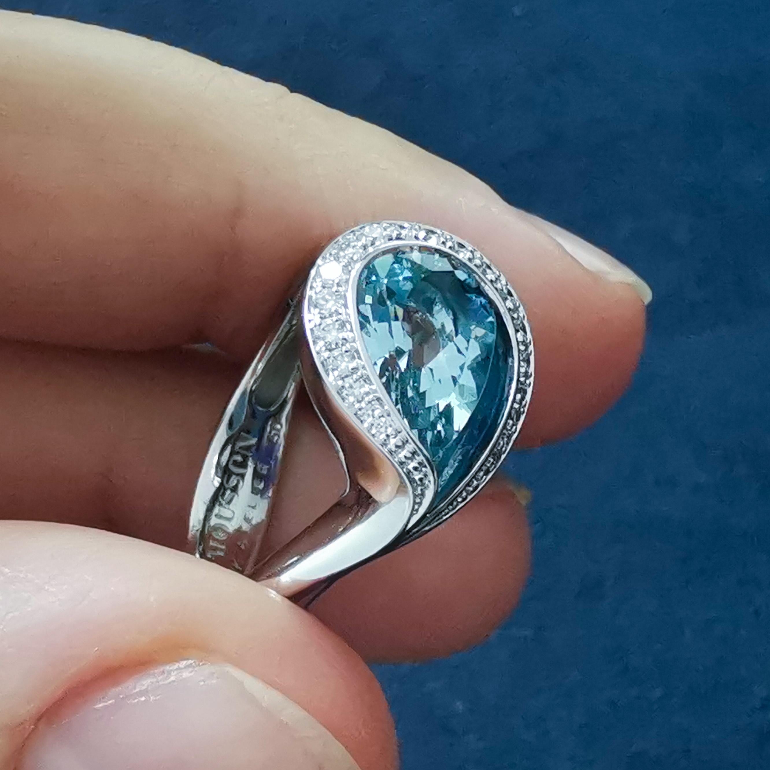 Aquamarine 1.48 Carat Diamonds Enamel 18 Karat White Gold Melted Colors Ring In New Condition For Sale In Bangkok, TH