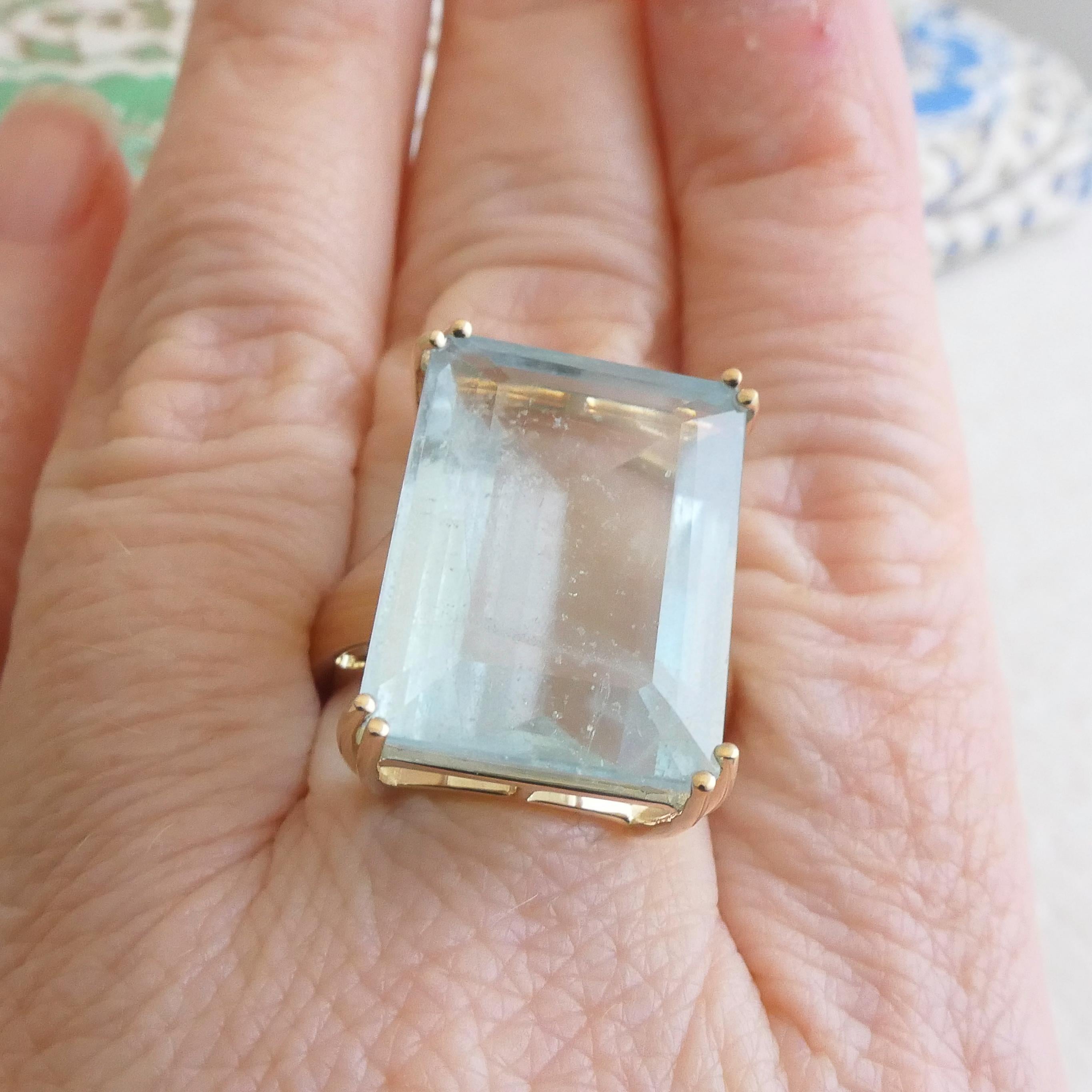 Bague aigue-marine en or jaune 14 carats - Taille 8 en vente 8