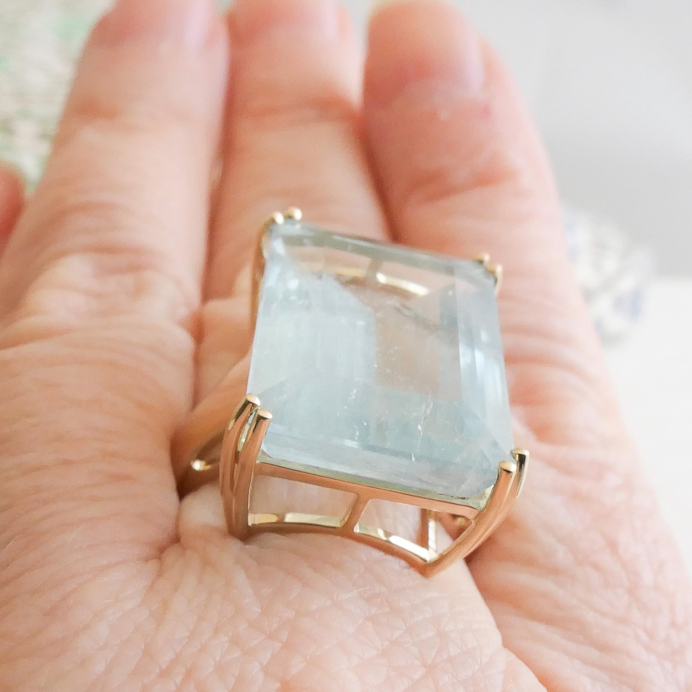 Bague aigue-marine en or jaune 14 carats - Taille 8 en vente 9
