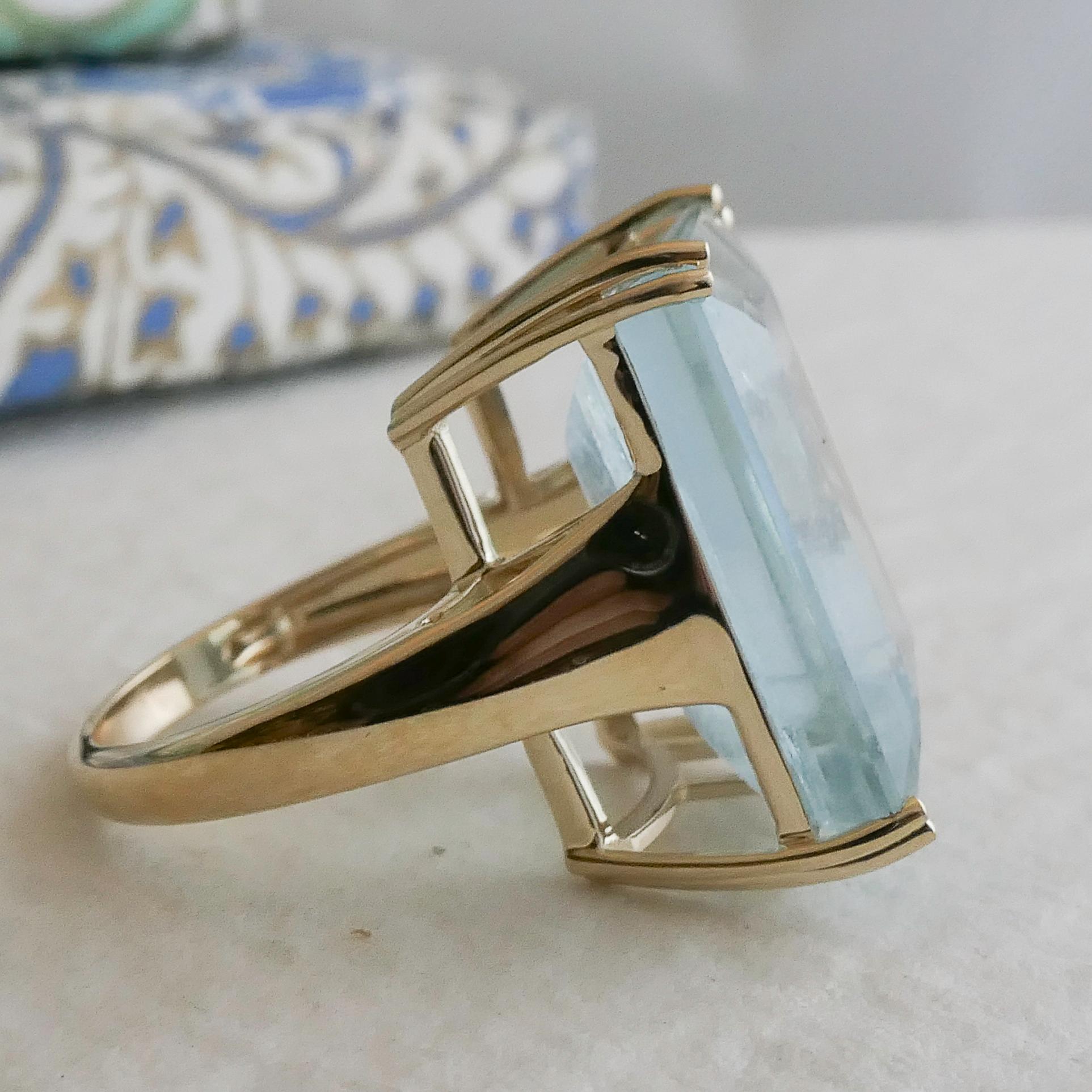 Bague aigue-marine en or jaune 14 carats - Taille 8 Pour femmes en vente