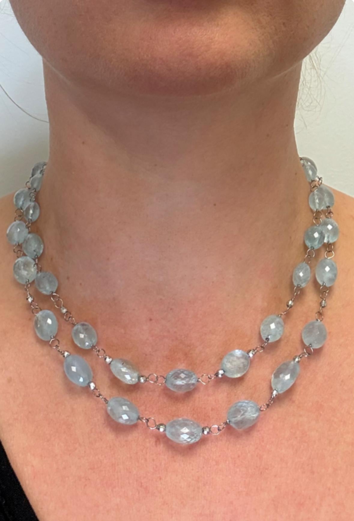 Artisan Collier Paradizia à double rang d'aigue-marine 178 carats enveloppée de fil métallique en vente