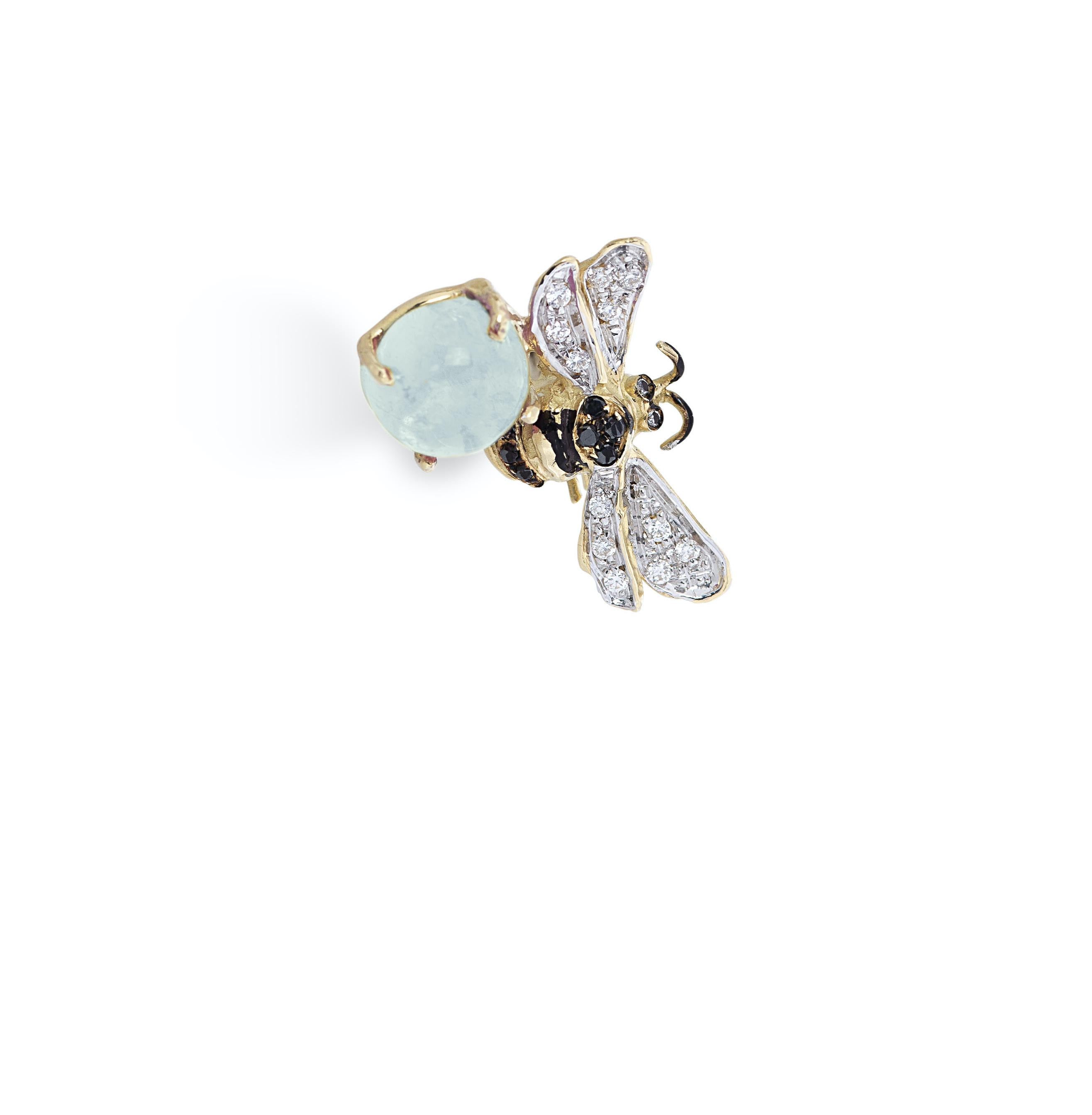 4.12 Carats Aquamarine 18K Gold 0.16 Karat White Diamonds Bees Stud Earrings For Sale 4