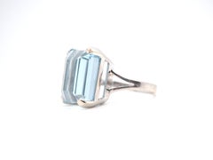 Aquamarine 18K White Gold Cocktail Ring