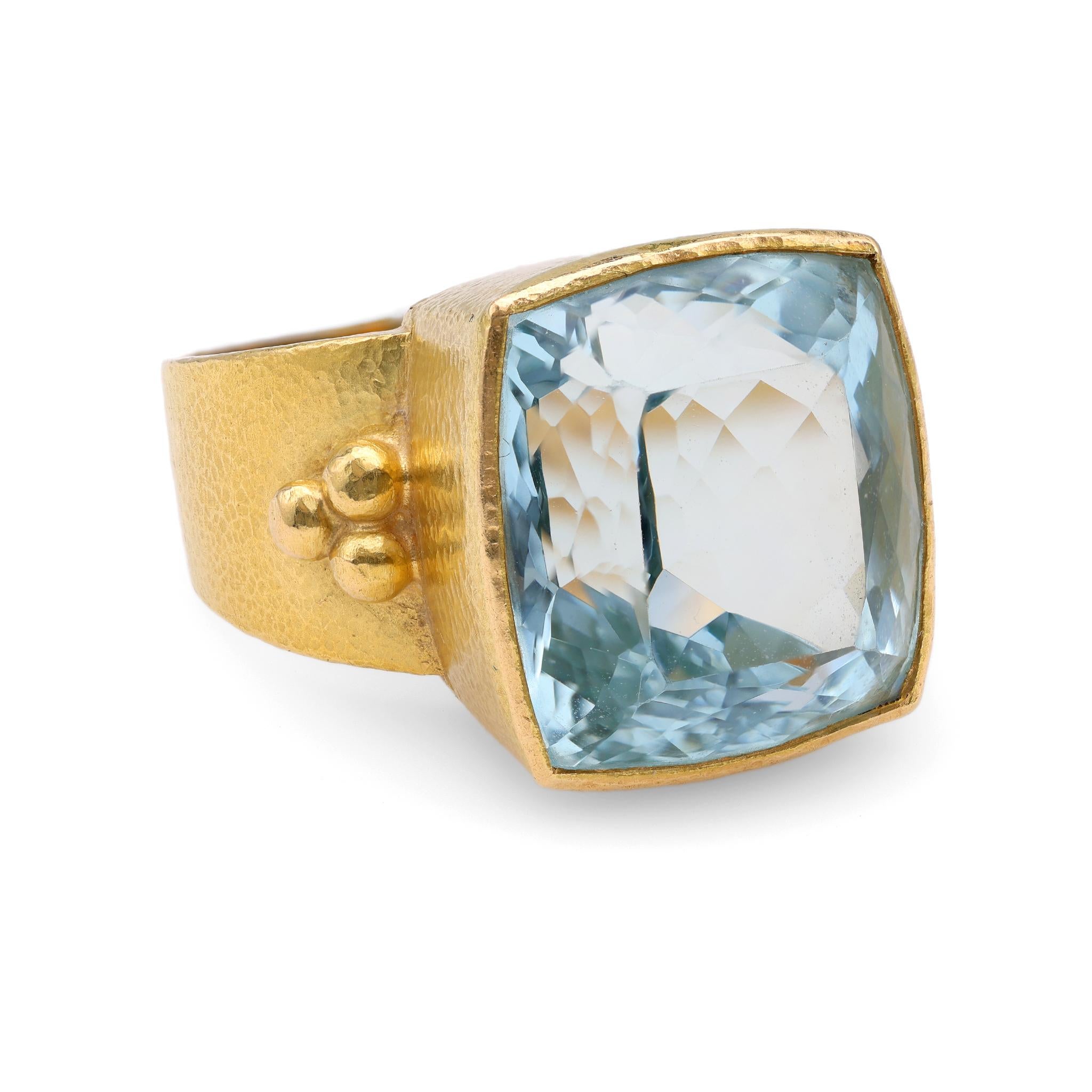 Aquamarine 18k Yellow Gold Cocktail Ring In Excellent Condition For Sale In Beverly Hills, CA