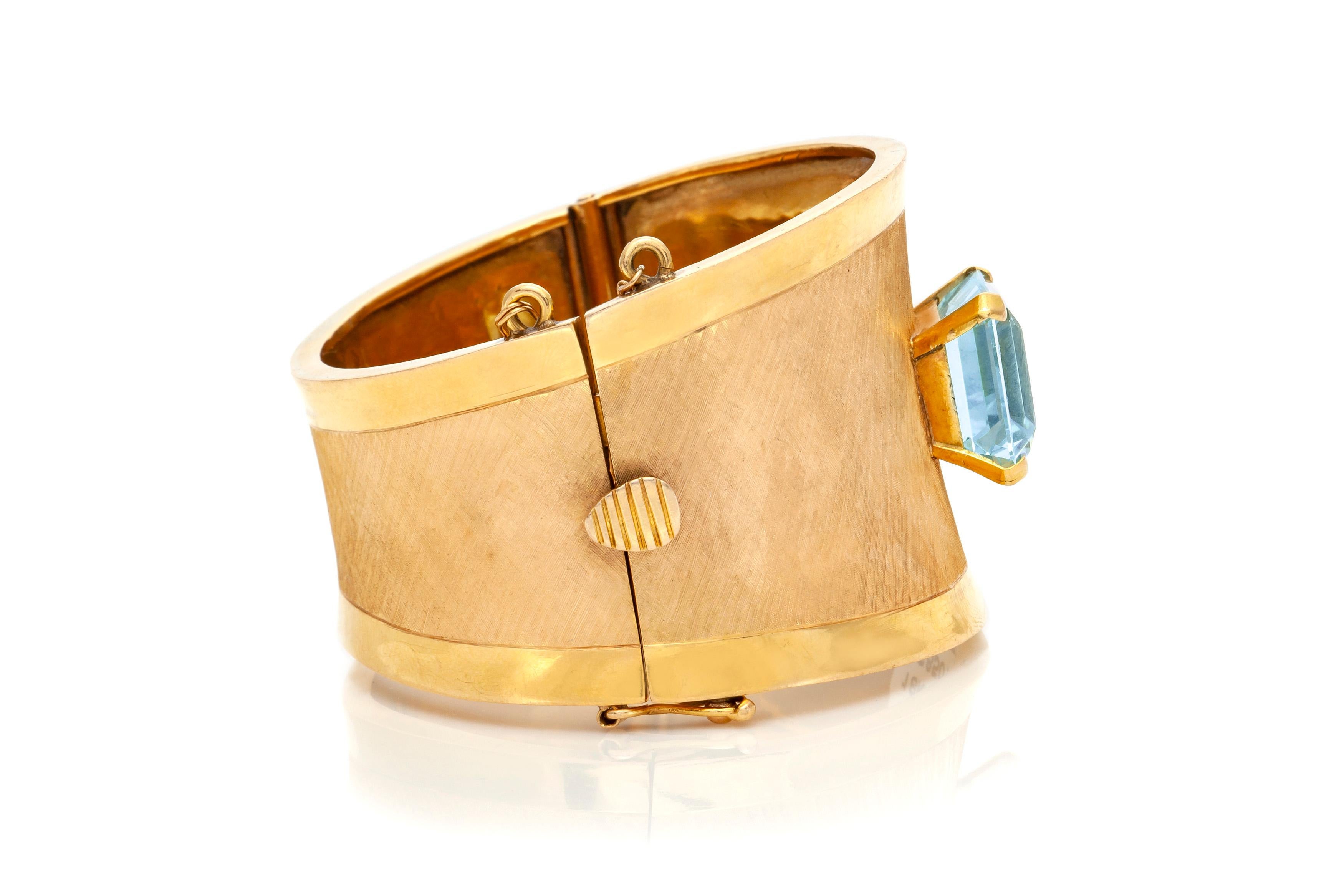 Women's Aquamarine 18 Karat Yellow Gold Cuff Bracelet