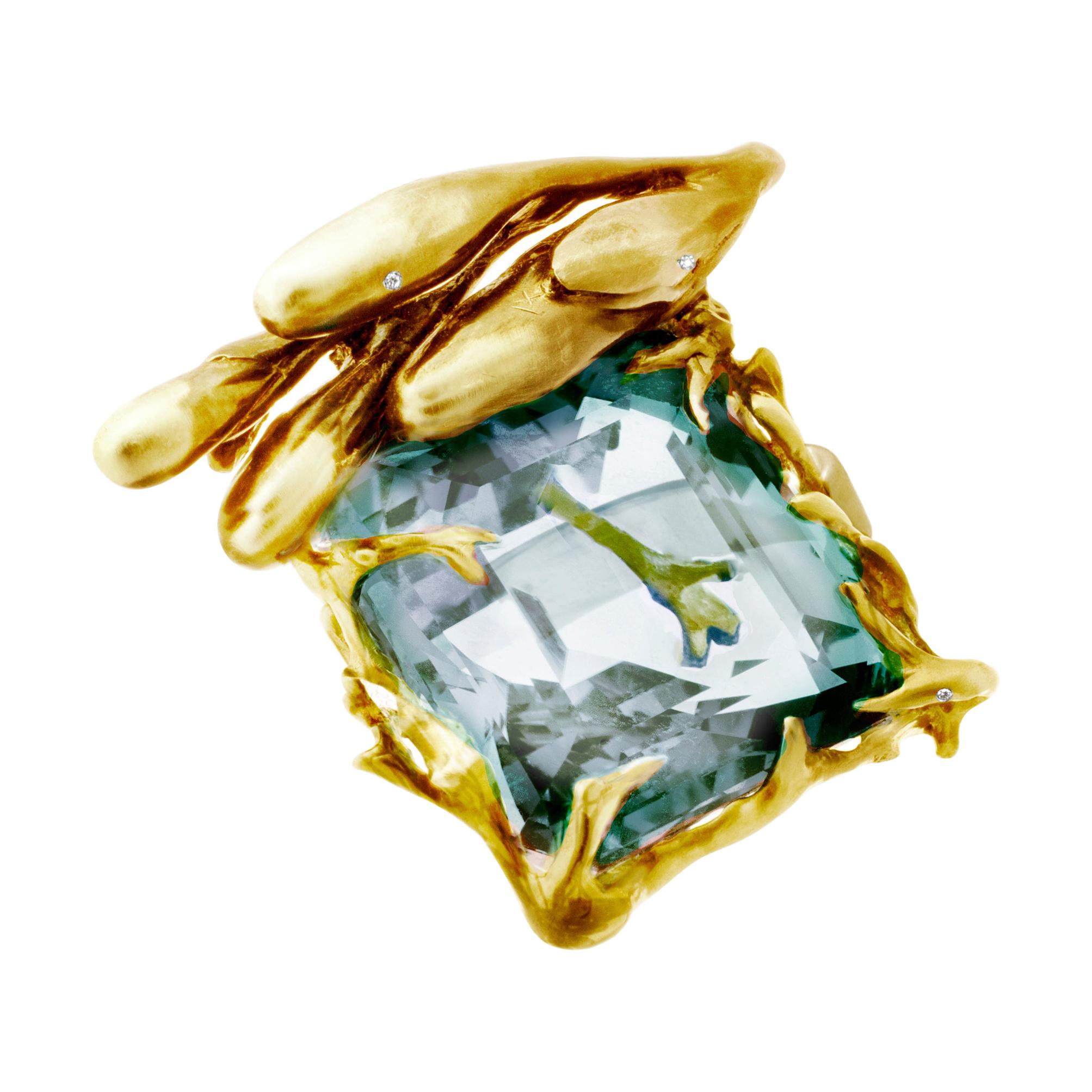 Aquamarine Contemporary Pendant Necklace in Eighteen Karat Yellow Gold For Sale