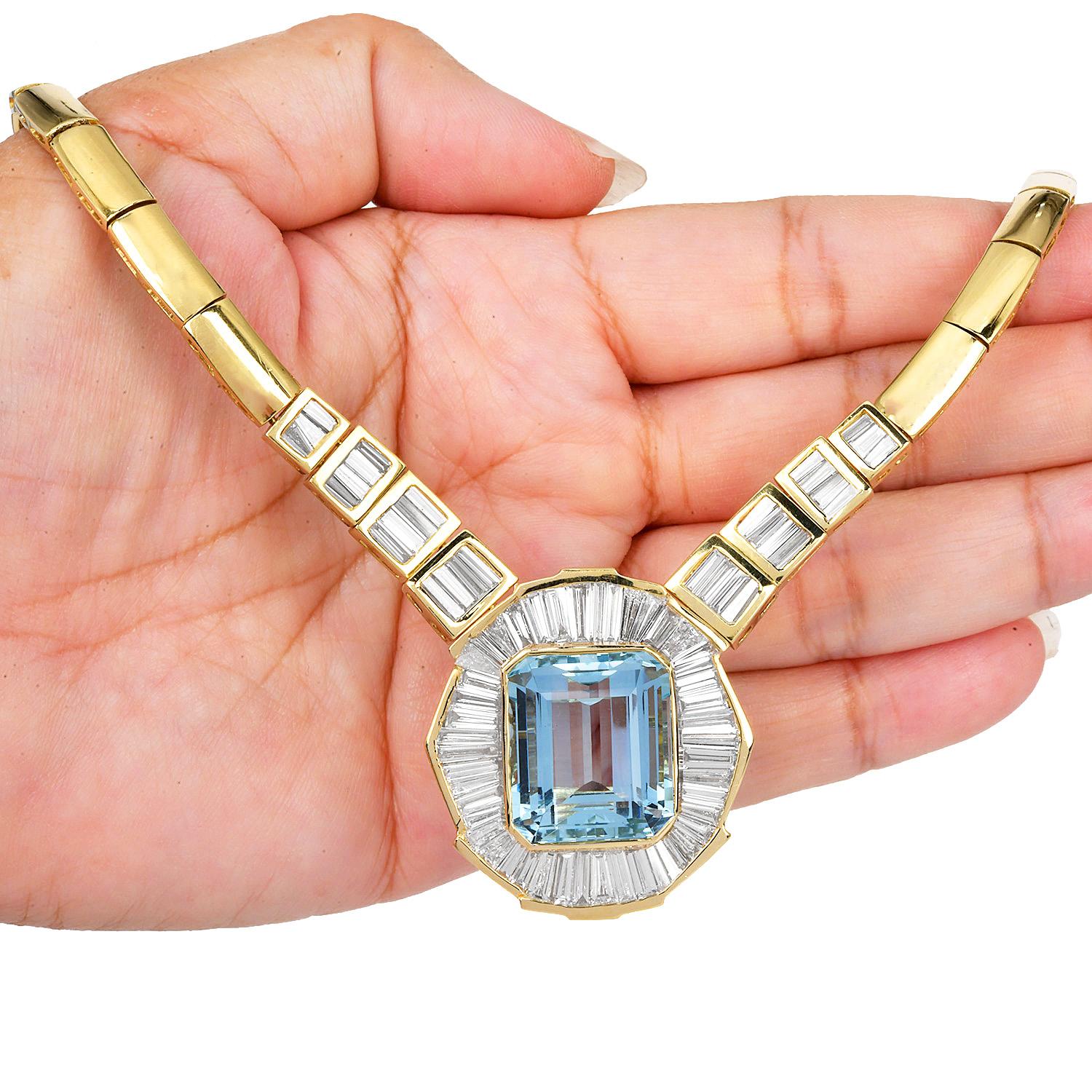 Collier en or 18 carats avec aigue-marine 36,80 carats et diamants baguettes Pour femmes en vente