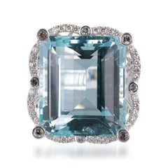 Aquamarine 40 Carat and Diamond 18 Karat Gold Ring