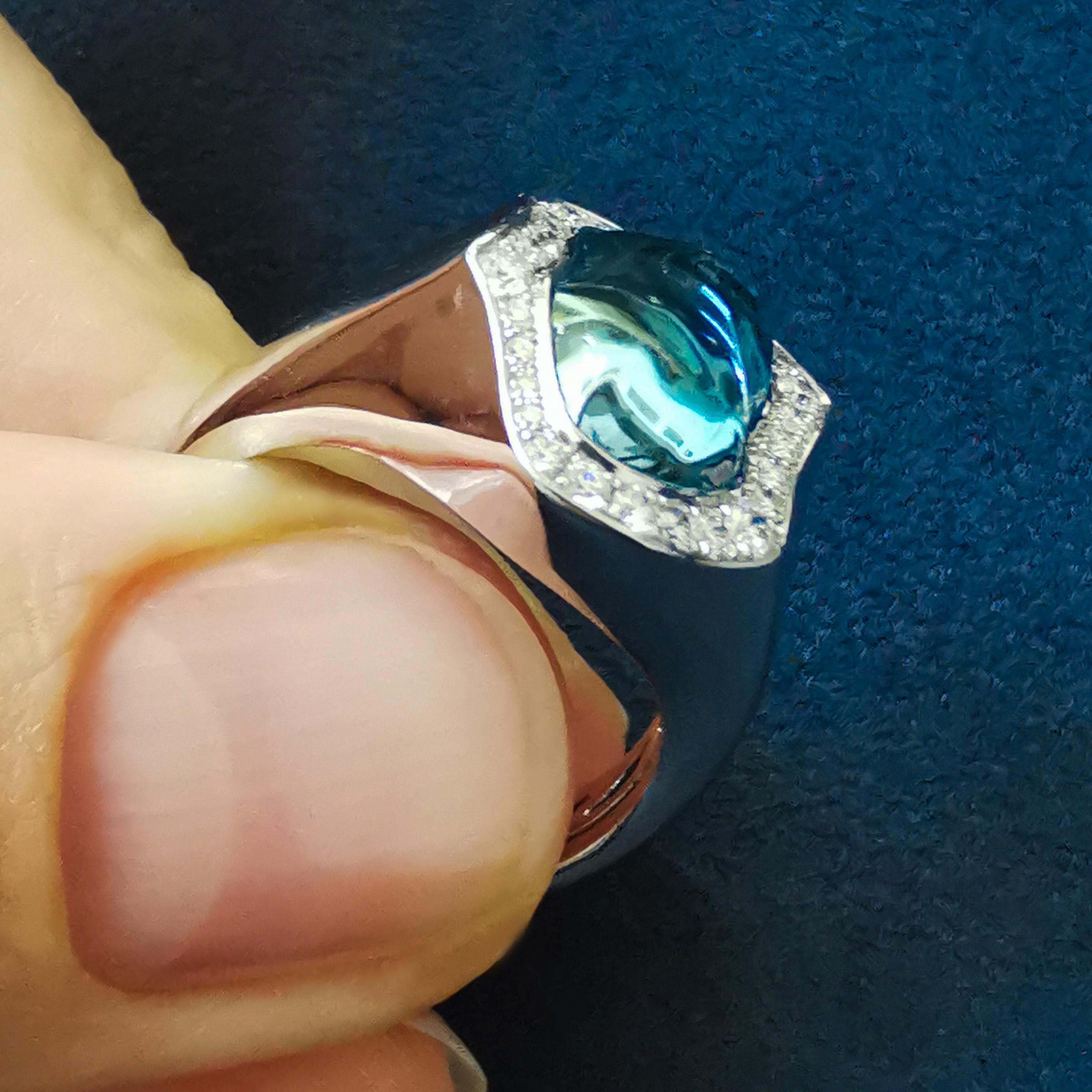 Sugarloaf Cabochon Aquamarine 4.52 Carat Diamonds 18 Karat White Gold Spectrum Ring For Sale