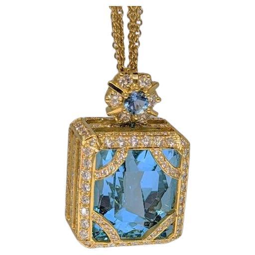 Aquamarine '46.46 Cts' and Diamond '4.82 Cts' Pendant For Sale