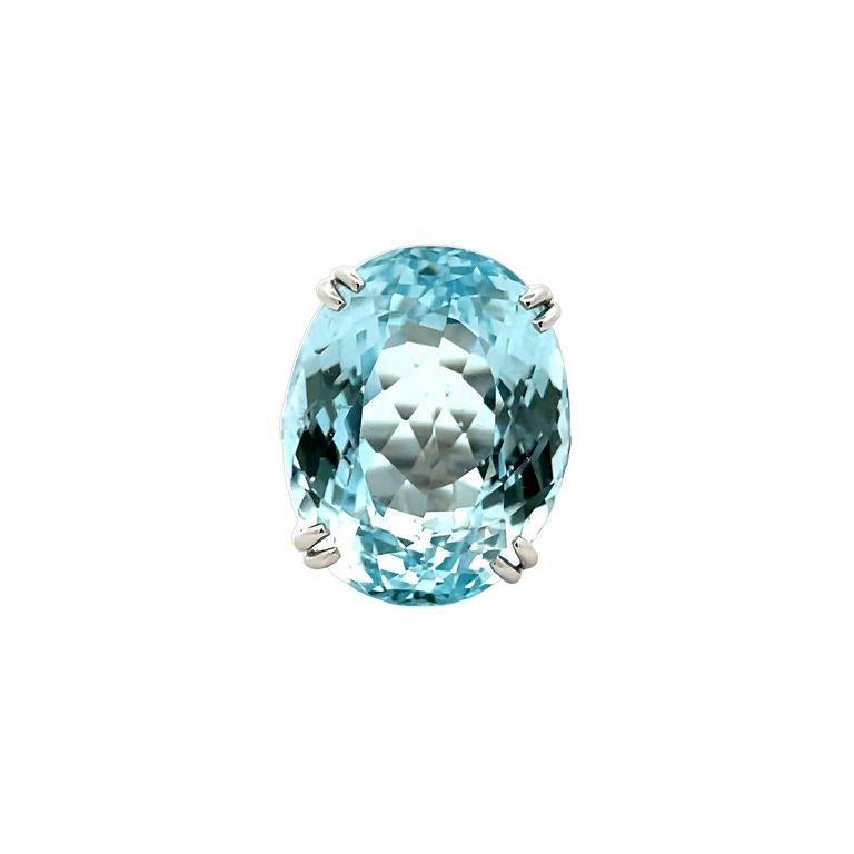 Women's Aquamarine 47.00 CT & White Diamonds 0.55CT in 14K White Gold Cocktail Ring For Sale