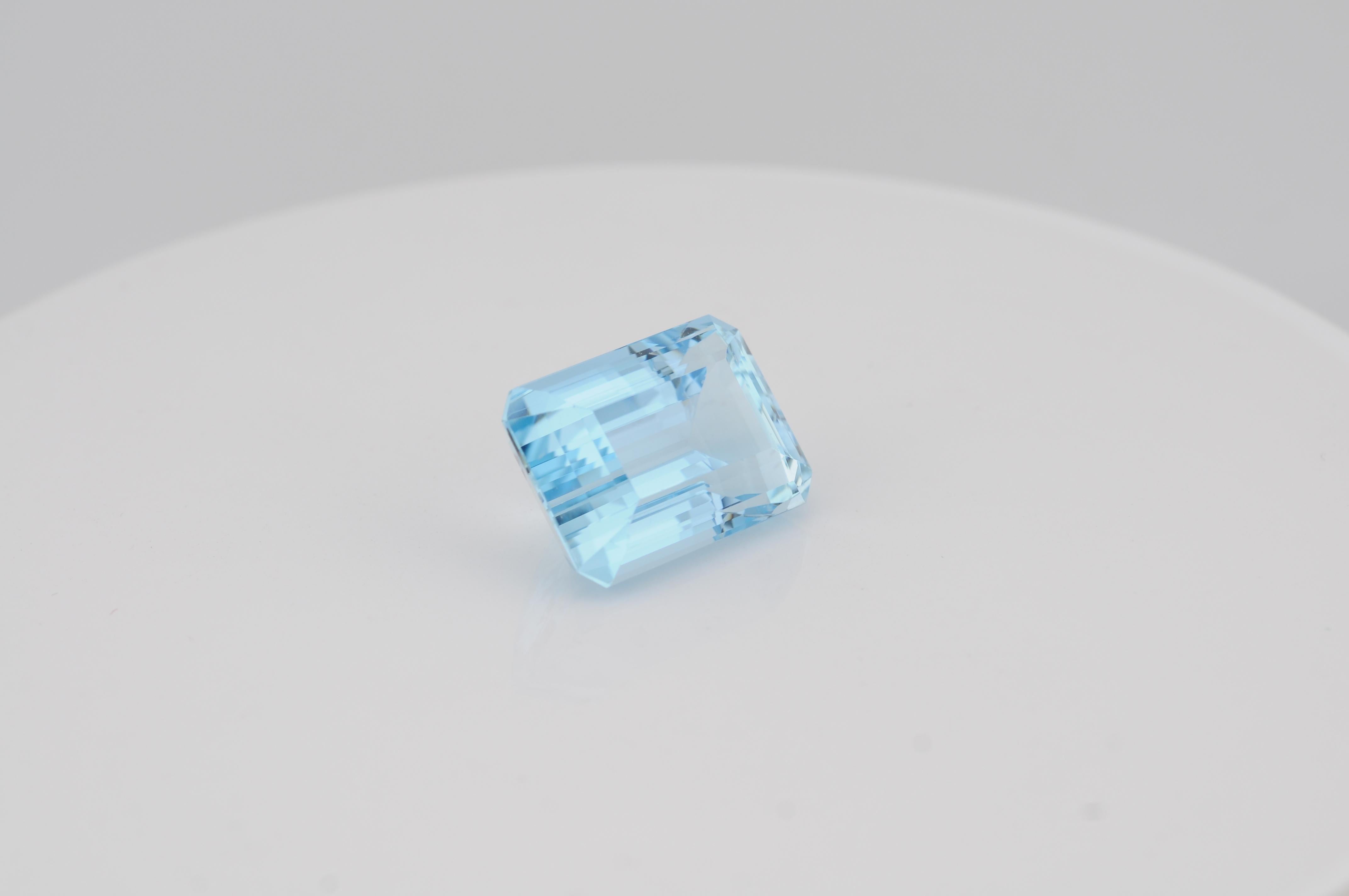 Aquamarin 49,55 ct Oktagon-Schliff für Damen oder Herren im Angebot