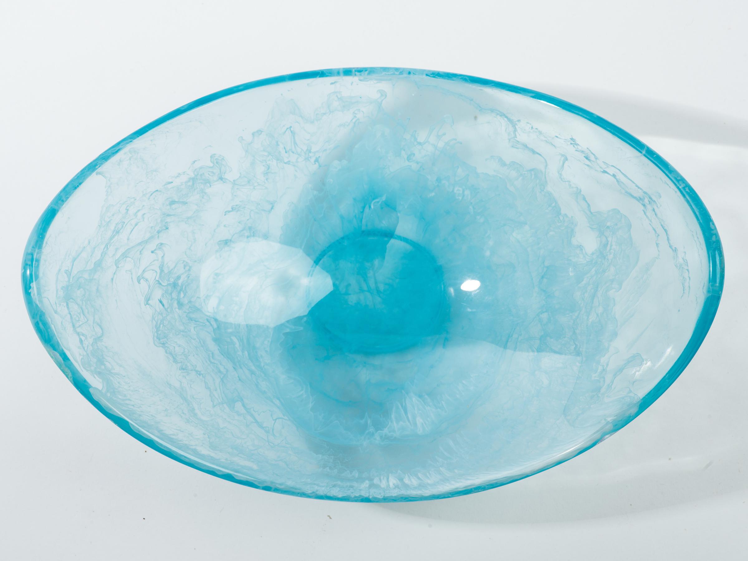 Aquamarine Acrylic Scoop Serving Bowl Set For Sale 3