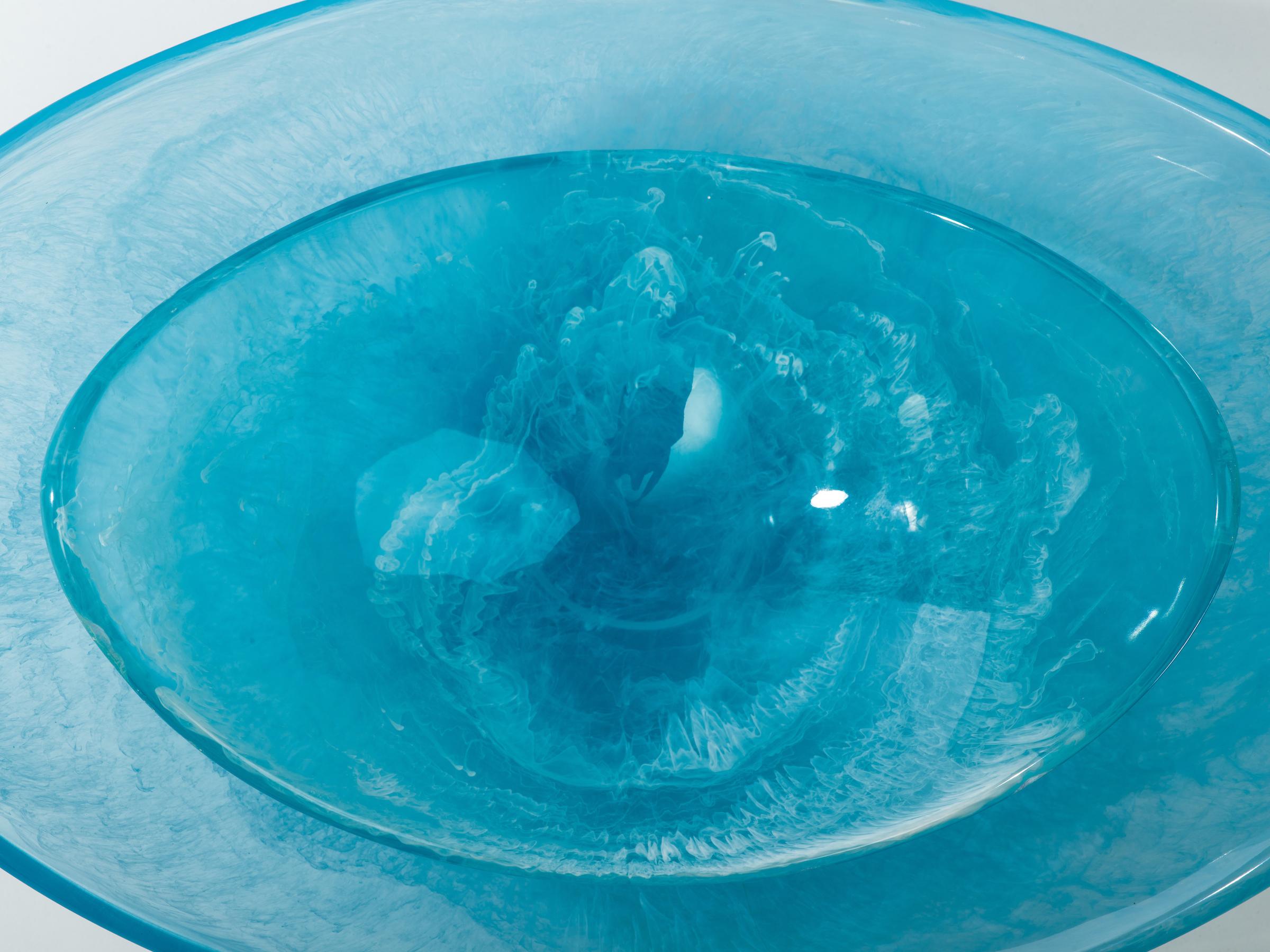 Aquamarine Acrylic Scoop Serving Bowl Set For Sale 4