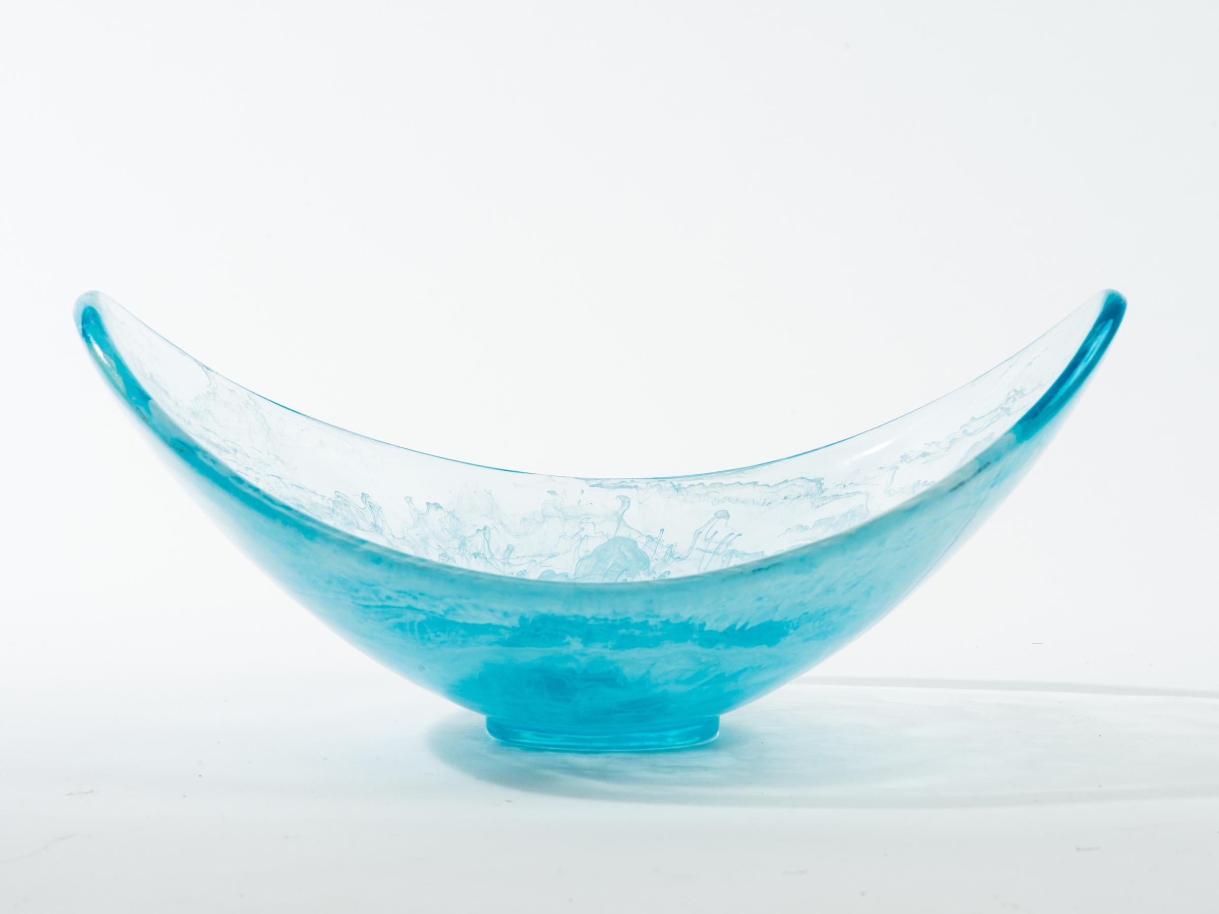 Contemporary Aquamarine Acrylic Scoop Serving Bowl Set For Sale