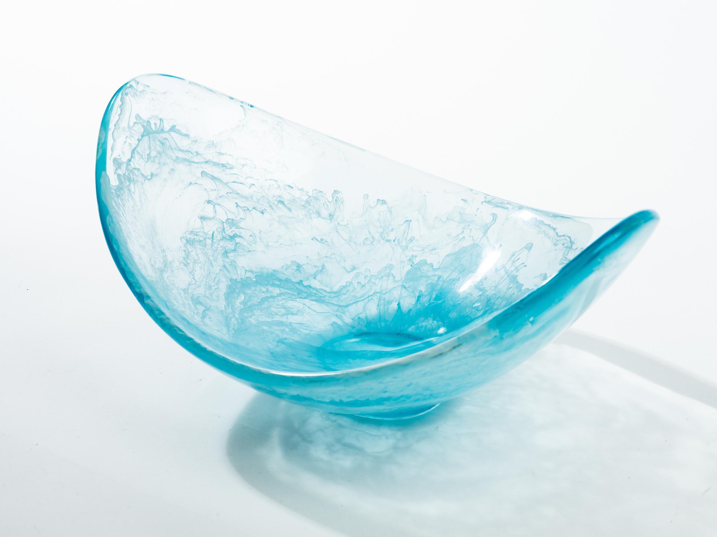 Aquamarine Acrylic Scoop Serving Bowl Set For Sale 2