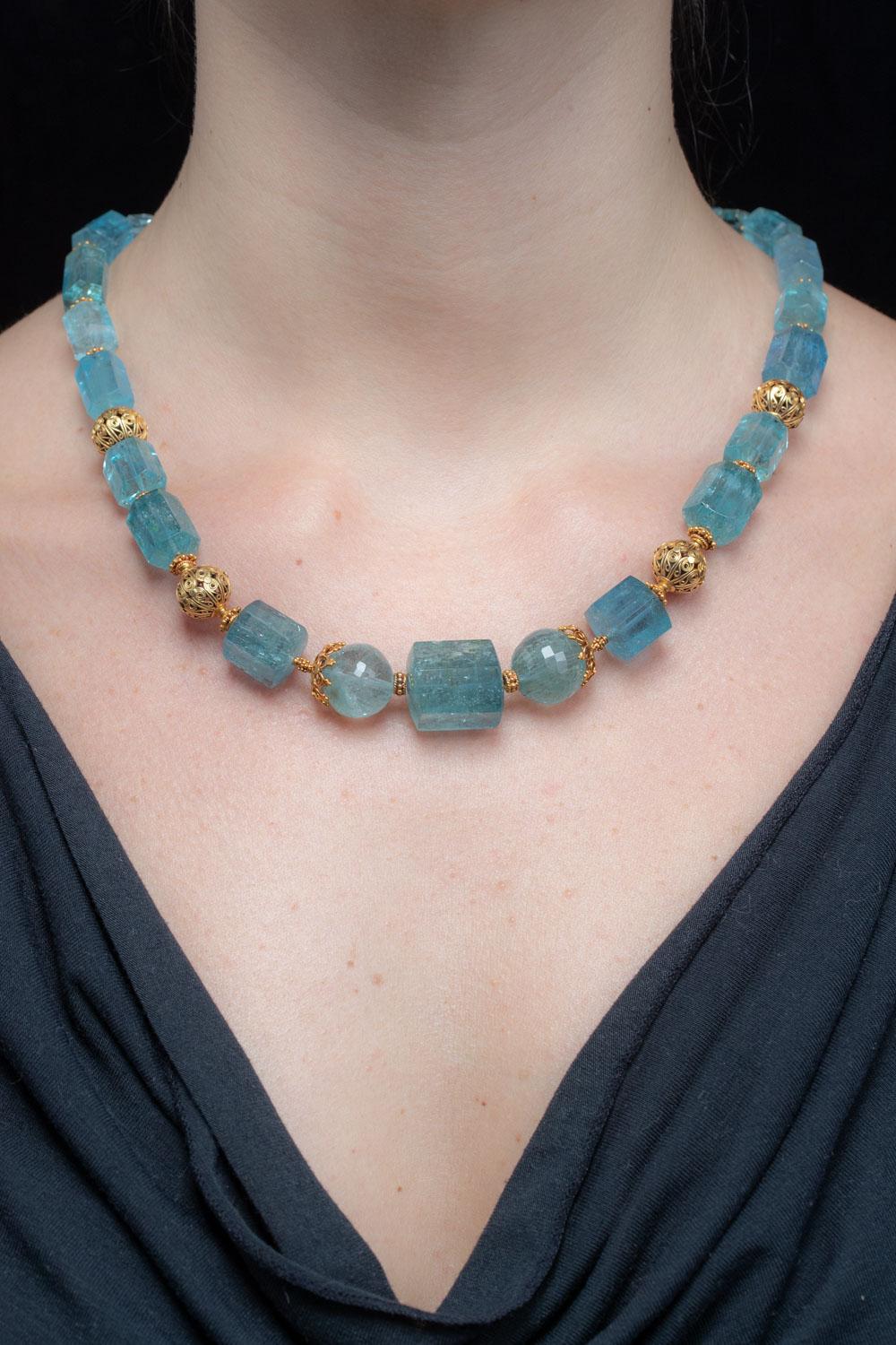 Aquamarine and 18K Gold Beaded Necklace by Deborah Lockhart Phillips In Good Condition For Sale In Nantucket, MA