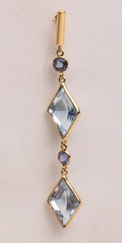 Orecchini pendenti in oro 18 carati e acquamarina