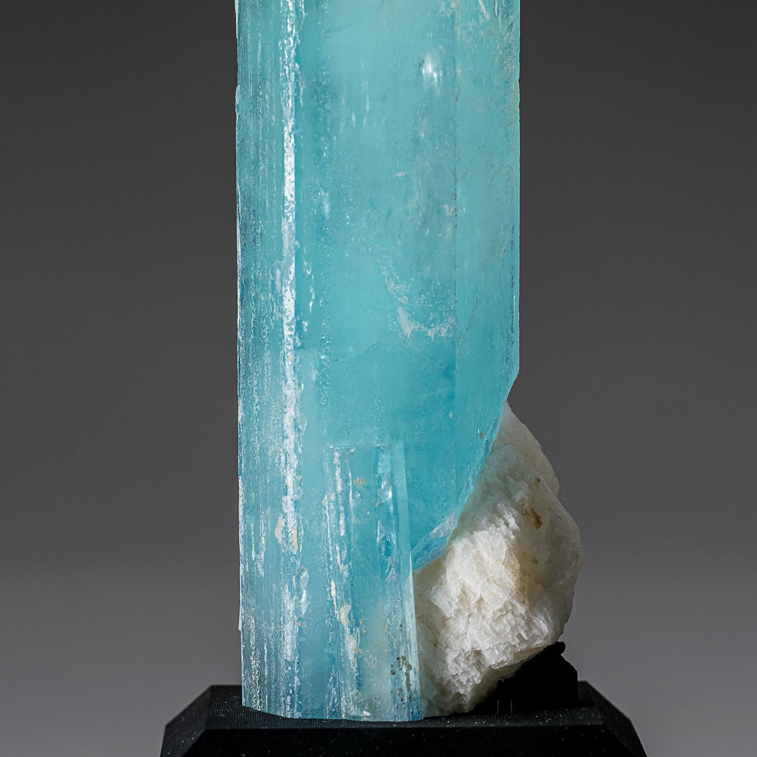 Aquamarine and Cleavlandite from Shigar Valley, Shigar District, Gilgit-Baltista For Sale 1