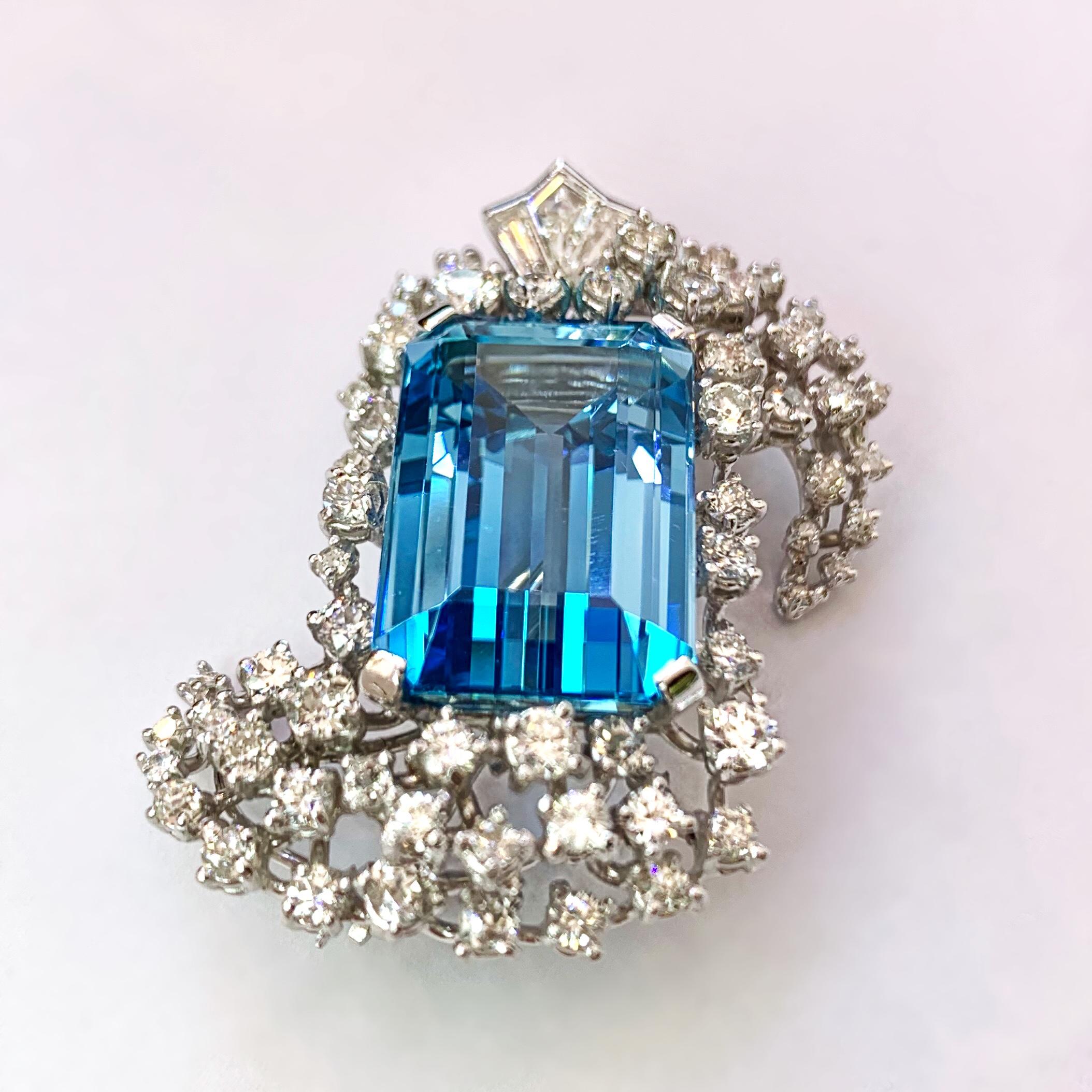 Women's Aquamarine and Diamond 14 Karat White Gold Brooch For Sale