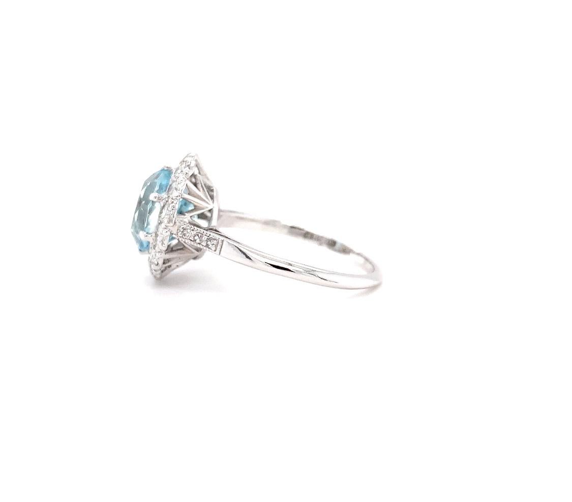 Aquamarine and diamond art deco cocktail ring platinum In New Condition For Sale In London, GB