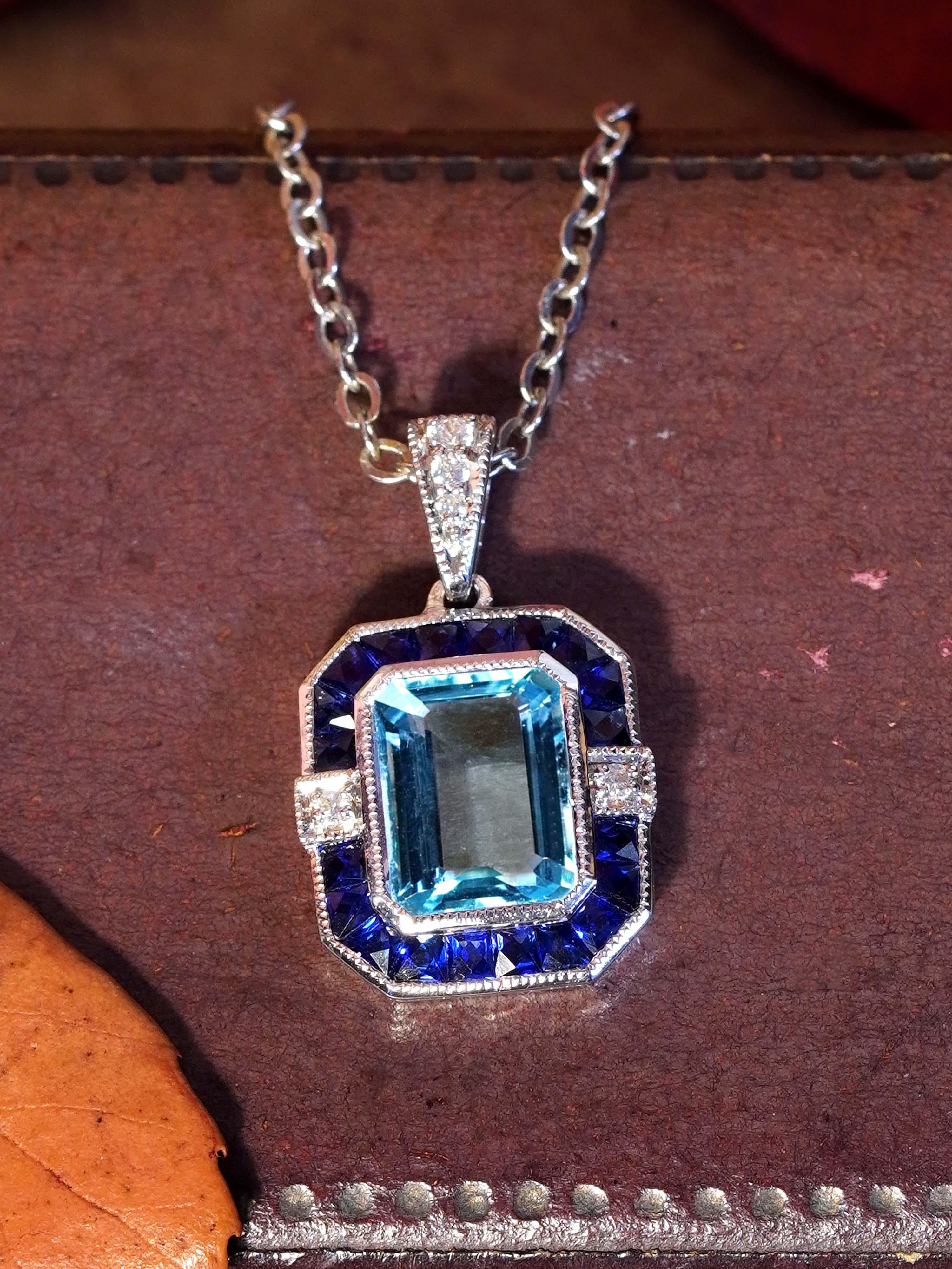 Set di orecchini pendenti in stile Art Déco con acquamarina e diamanti in oro 14K in vendita 2