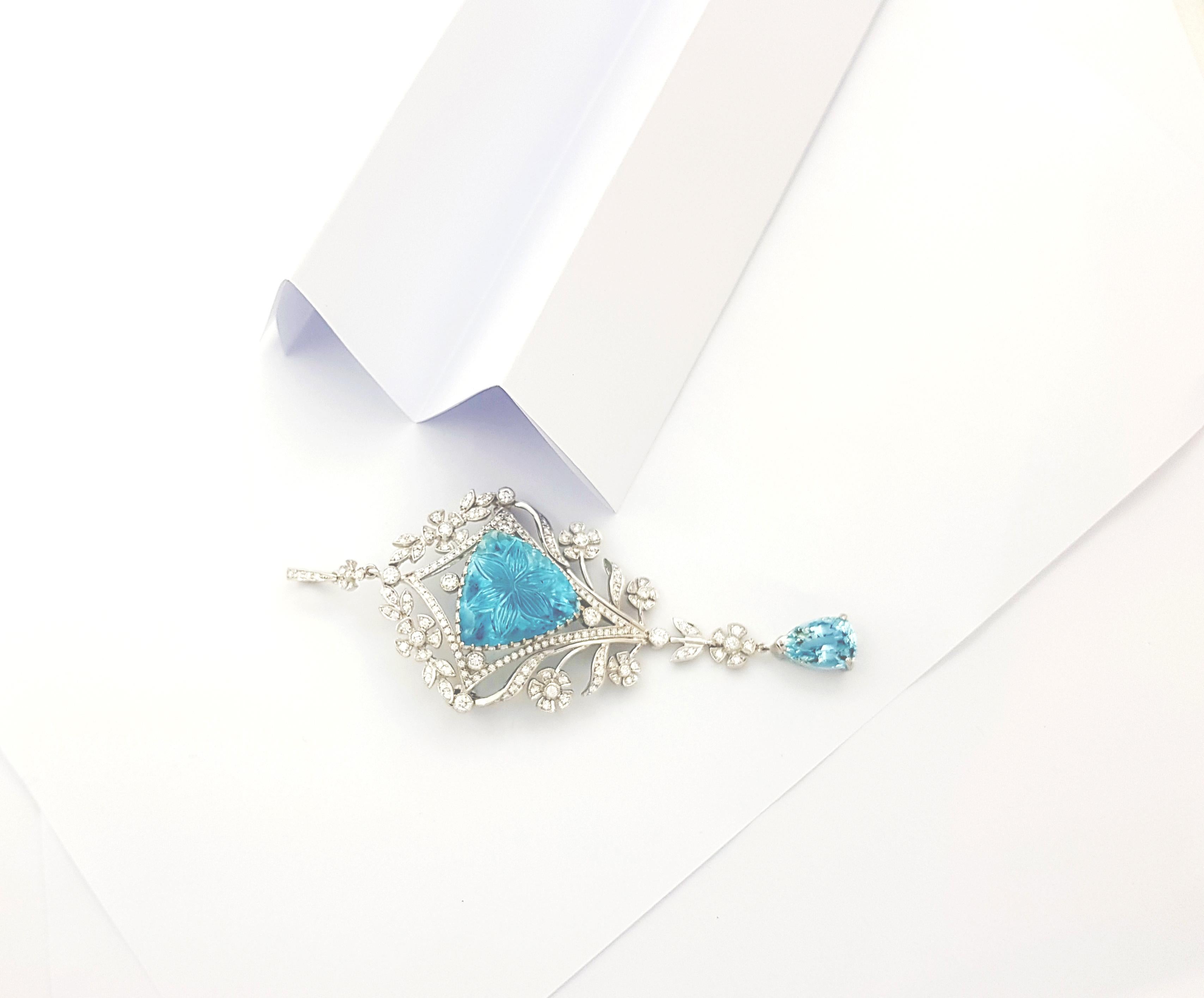 Aquamarine and Diamond Brooch/Pendant set in 18K White Gold Settings For Sale 3
