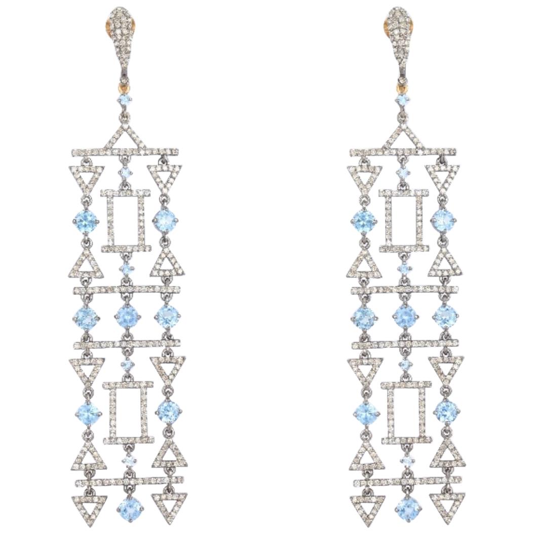 Aquamarine and Diamond Chandelier Earrings in 18 Karat Gold and Silver For Sale