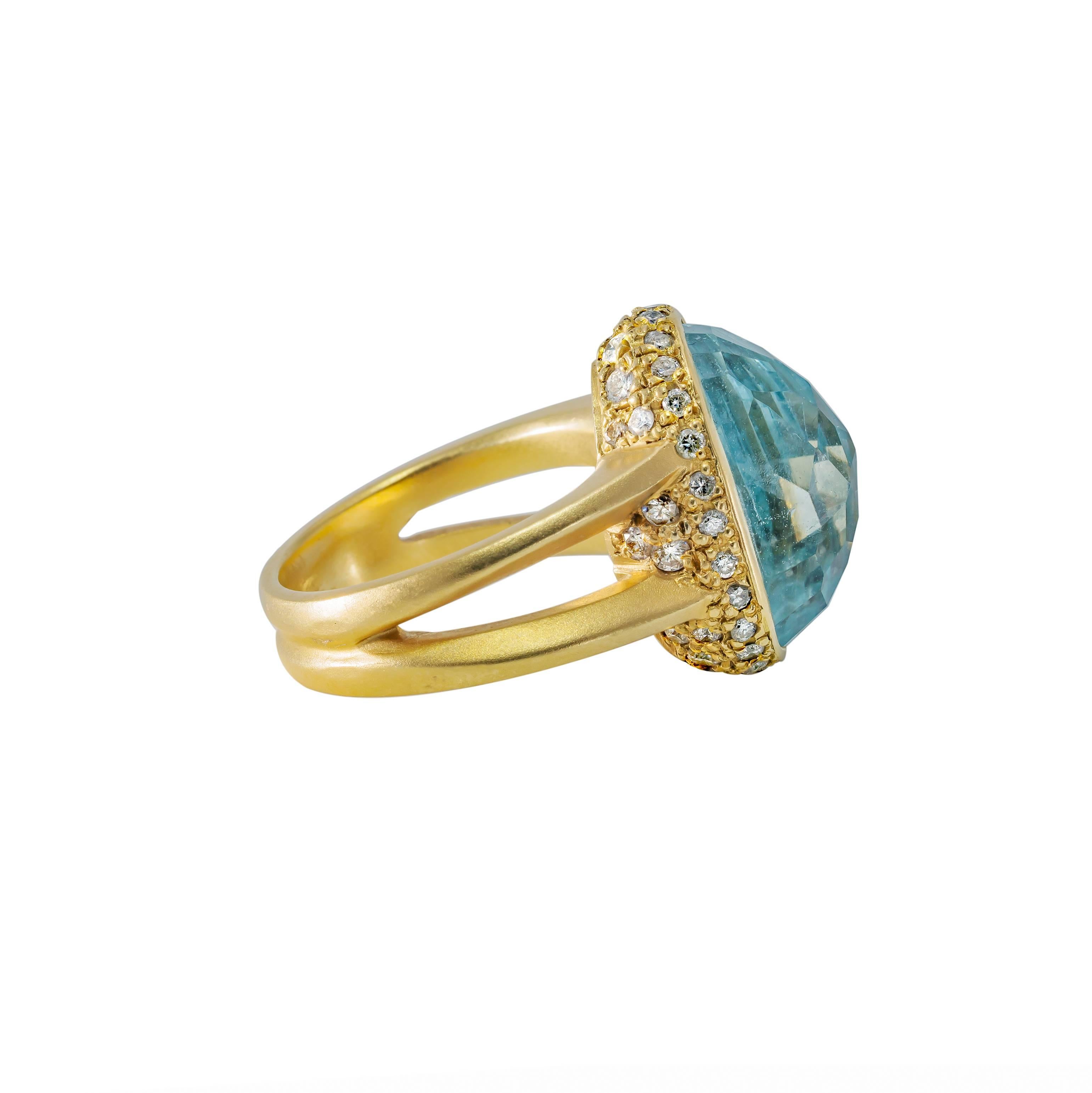 Rose Cut Modern Cabochon Faceted Aquamarine and Diamond Yellow Gold Ring